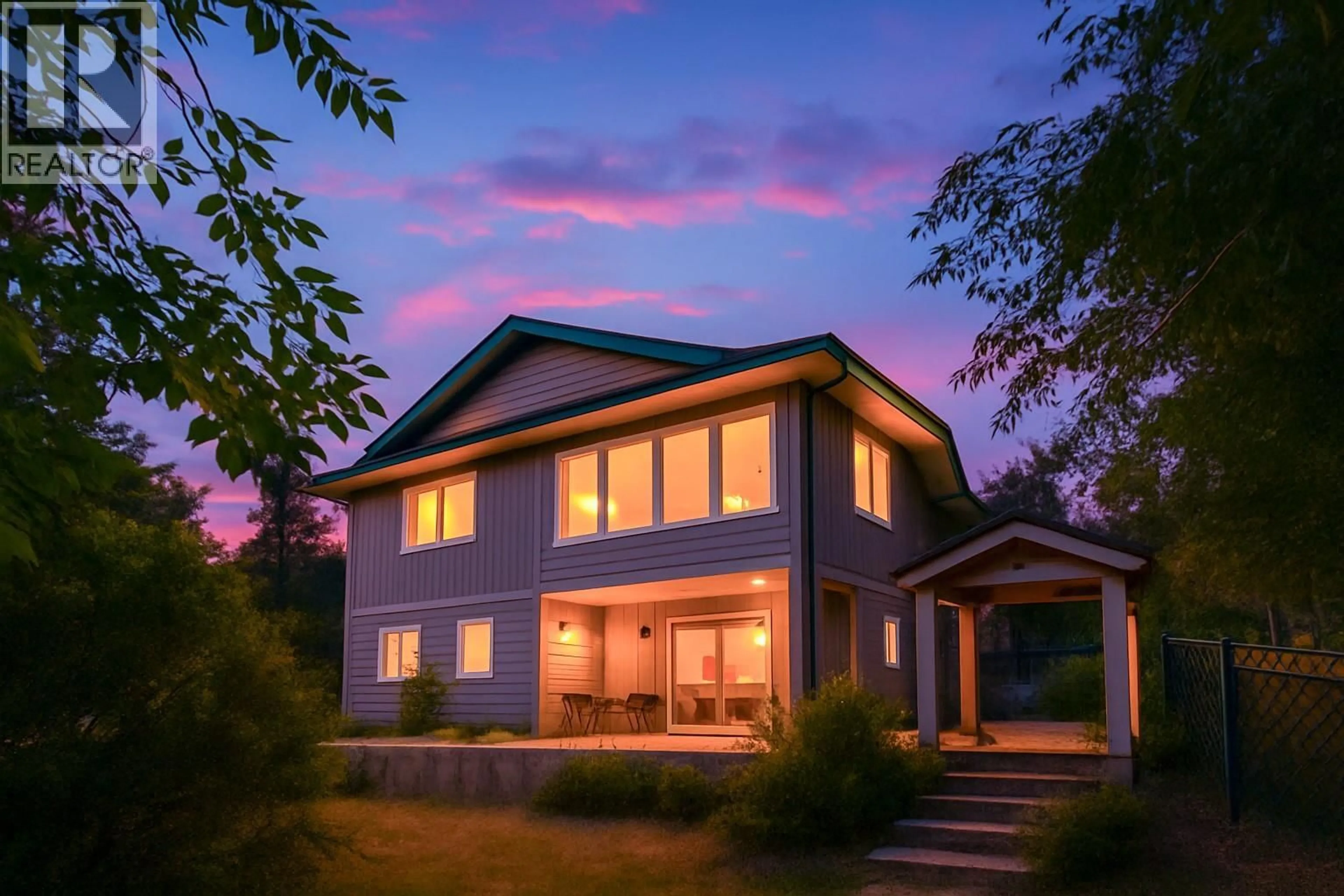 Home with vinyl exterior material, building for 3022 LOON LAKE ROAD, Loon Lake British Columbia V0K2K1