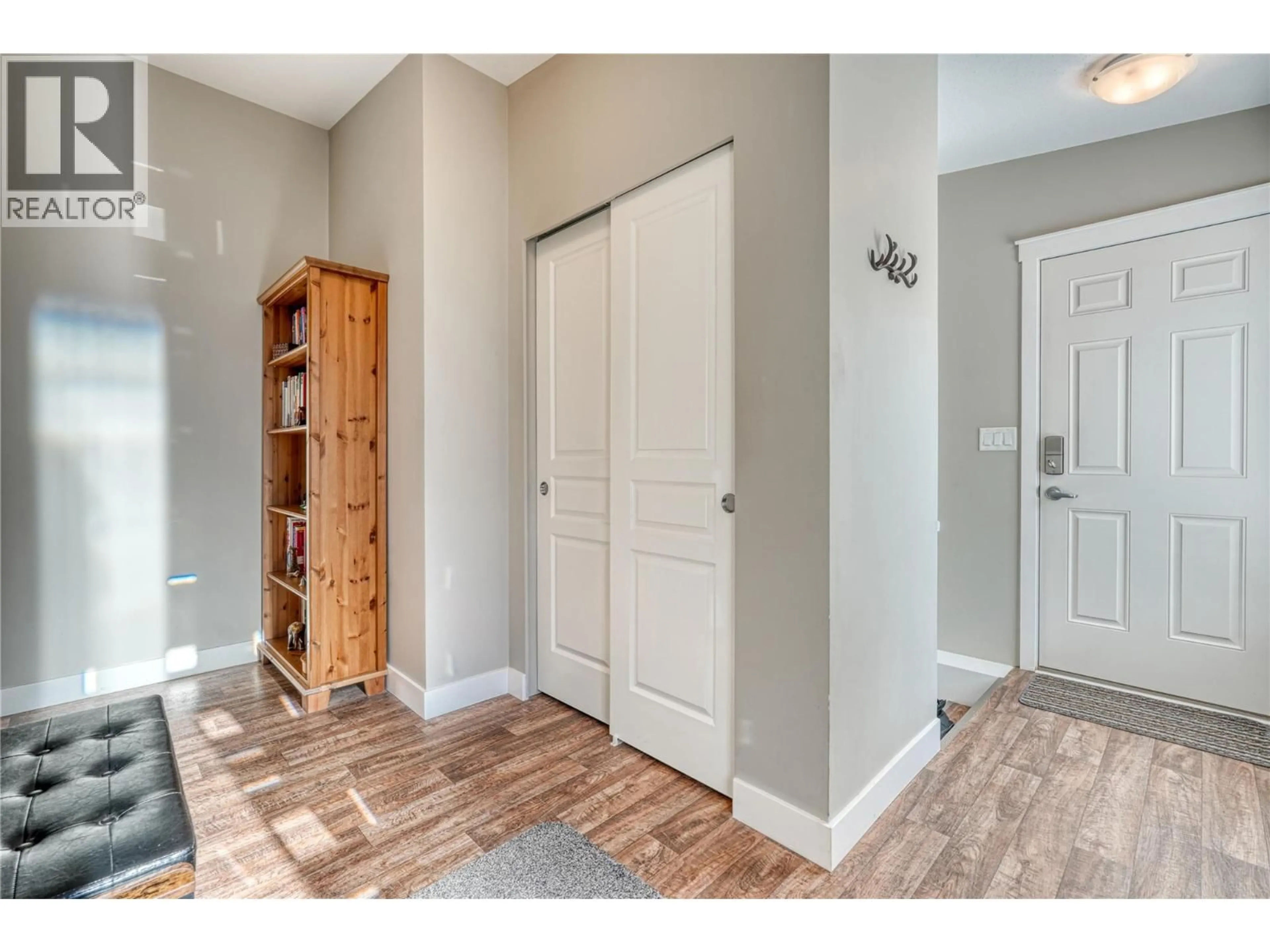 Indoor entryway for 189 RESOLUTE ROAD, Kaleden British Columbia V0H1N6