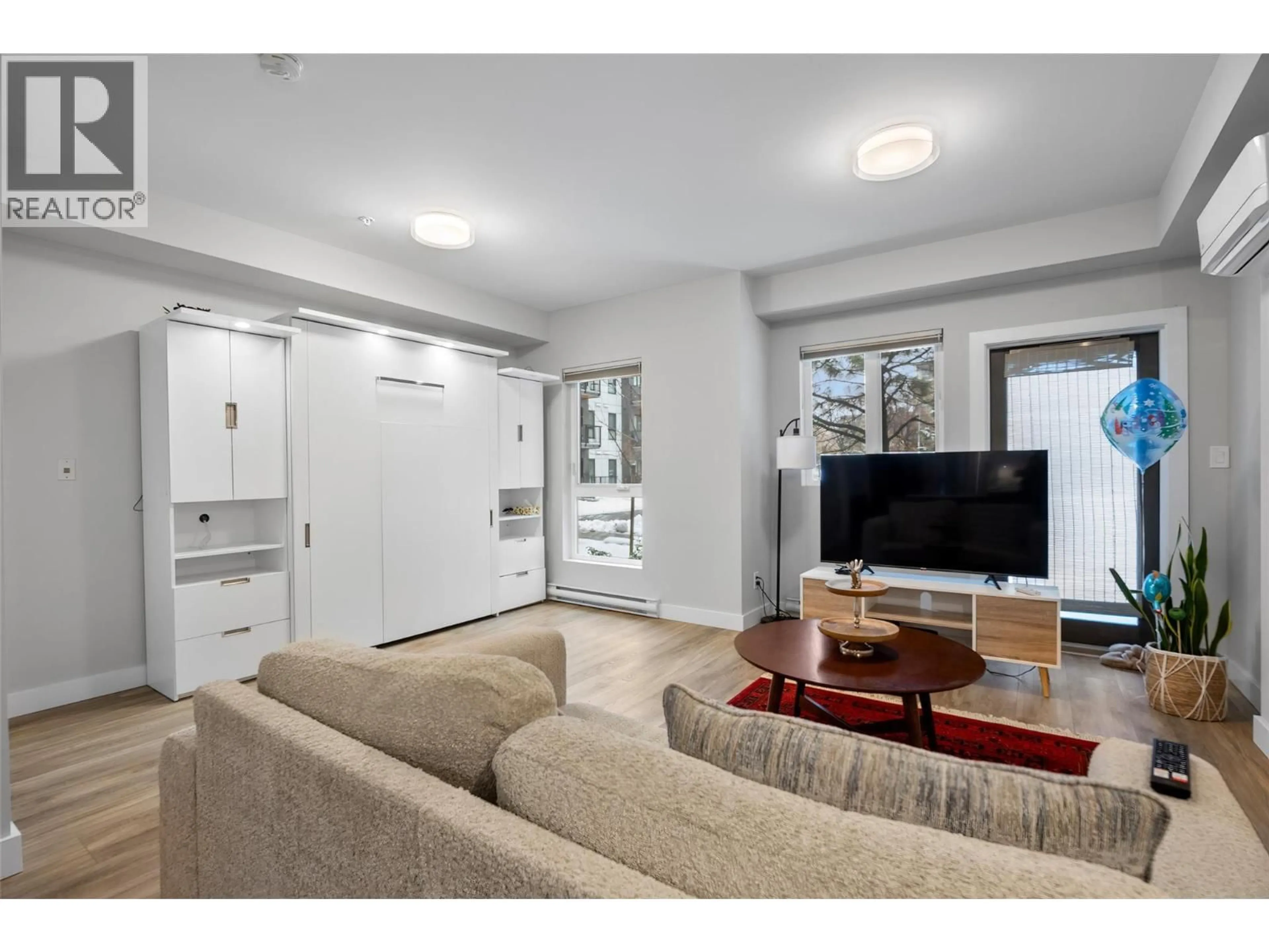 Living room with furniture, unknown for 105 - 875 UNIVERSITY DRIVE, Kamloops British Columbia V2C0J8