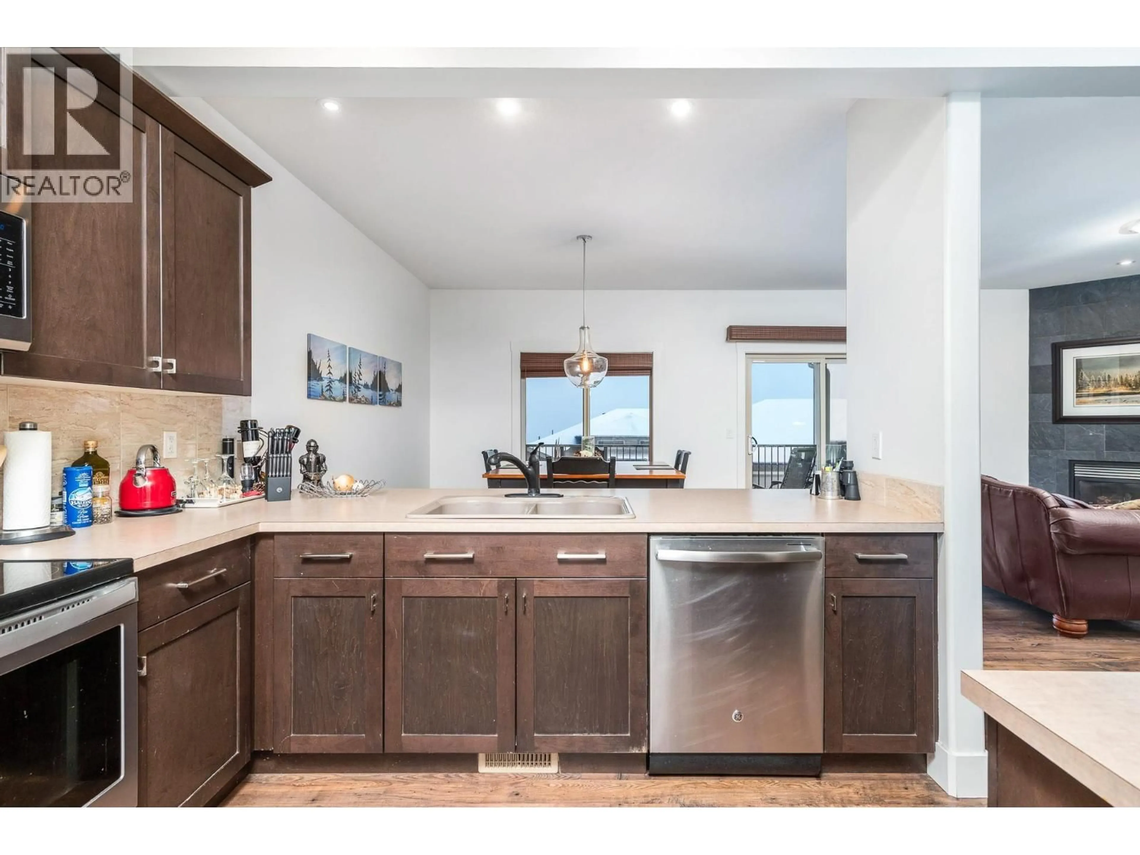 Open concept kitchen, unknown for 21 - 1040 MT REVELSTOKE PLACE, Vernon British Columbia V1B4E3