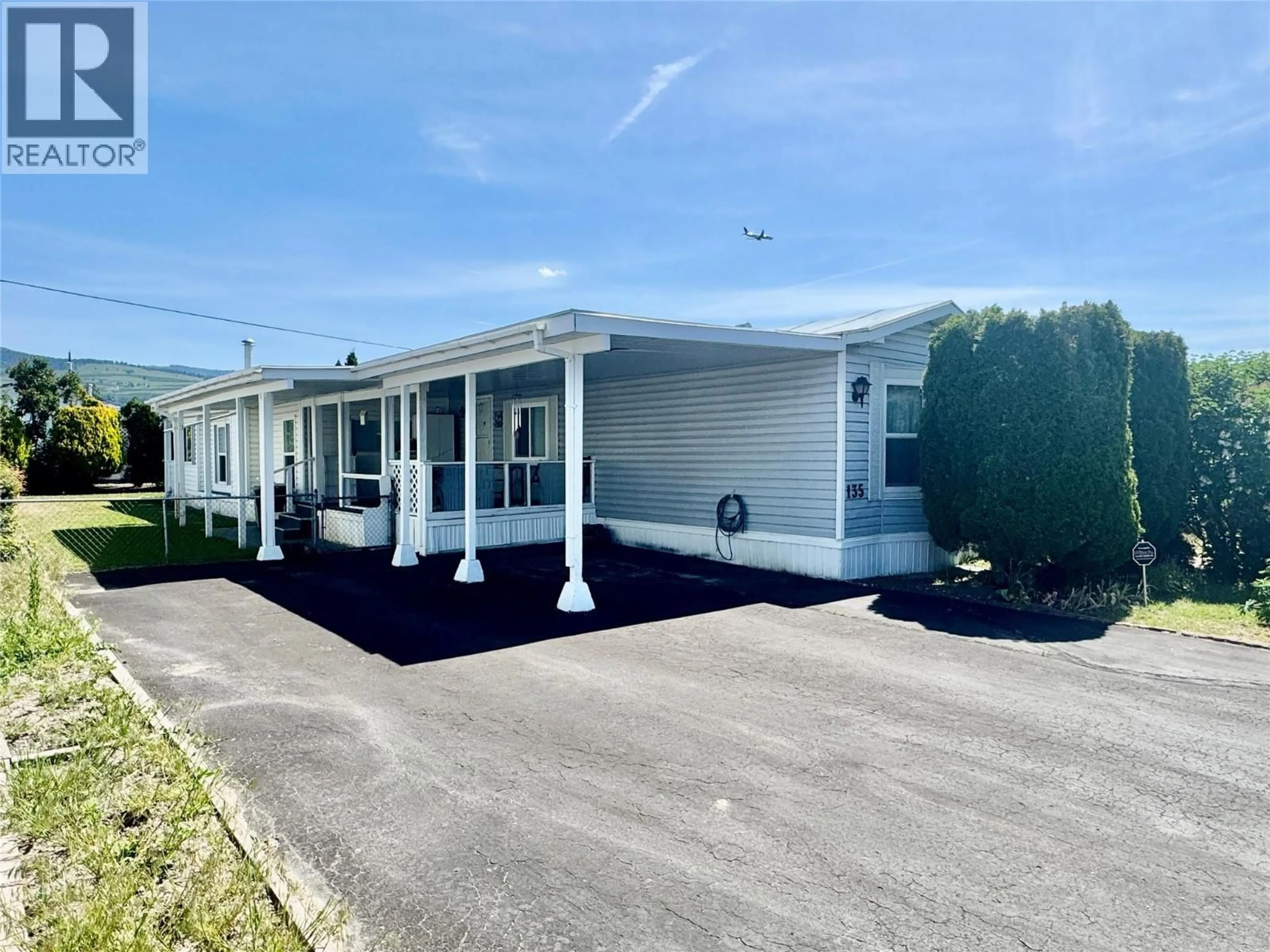 Home with vinyl exterior material, unknown for 135 - 720 COMMONWEALTH ROAD, Kelowna British Columbia V4V1R8