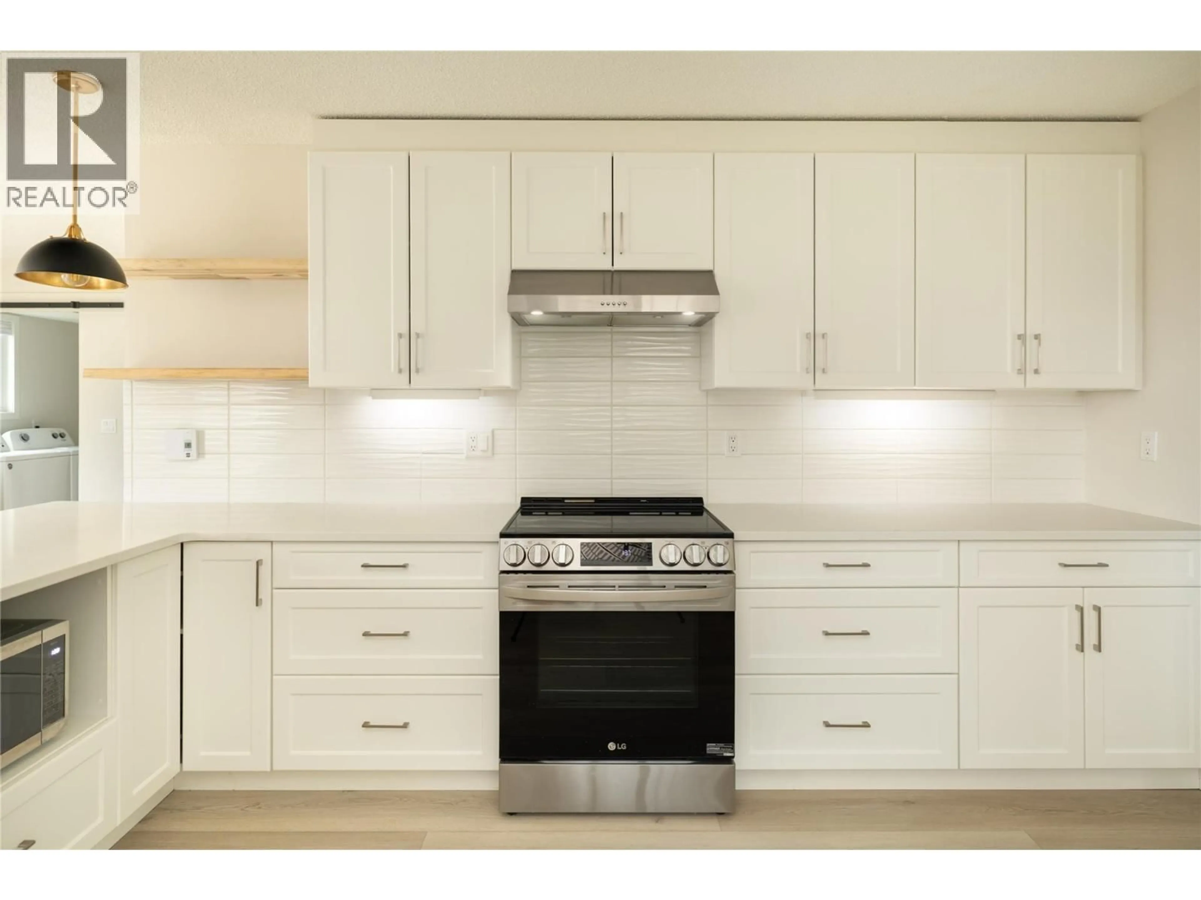 Standard kitchen, unknown for 4790 SEATON PLACE, Peachland British Columbia V0H1X4