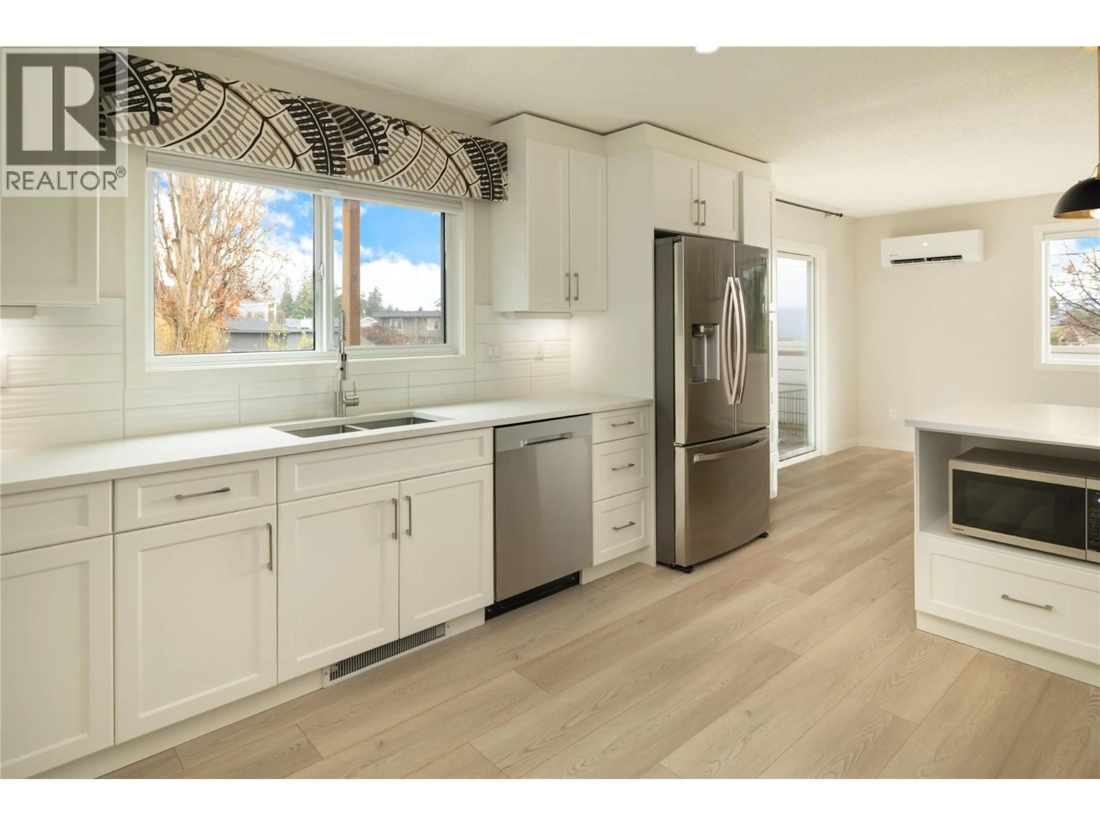 Open concept kitchen, unknown for 4790 SEATON PLACE, Peachland British Columbia V0H1X4