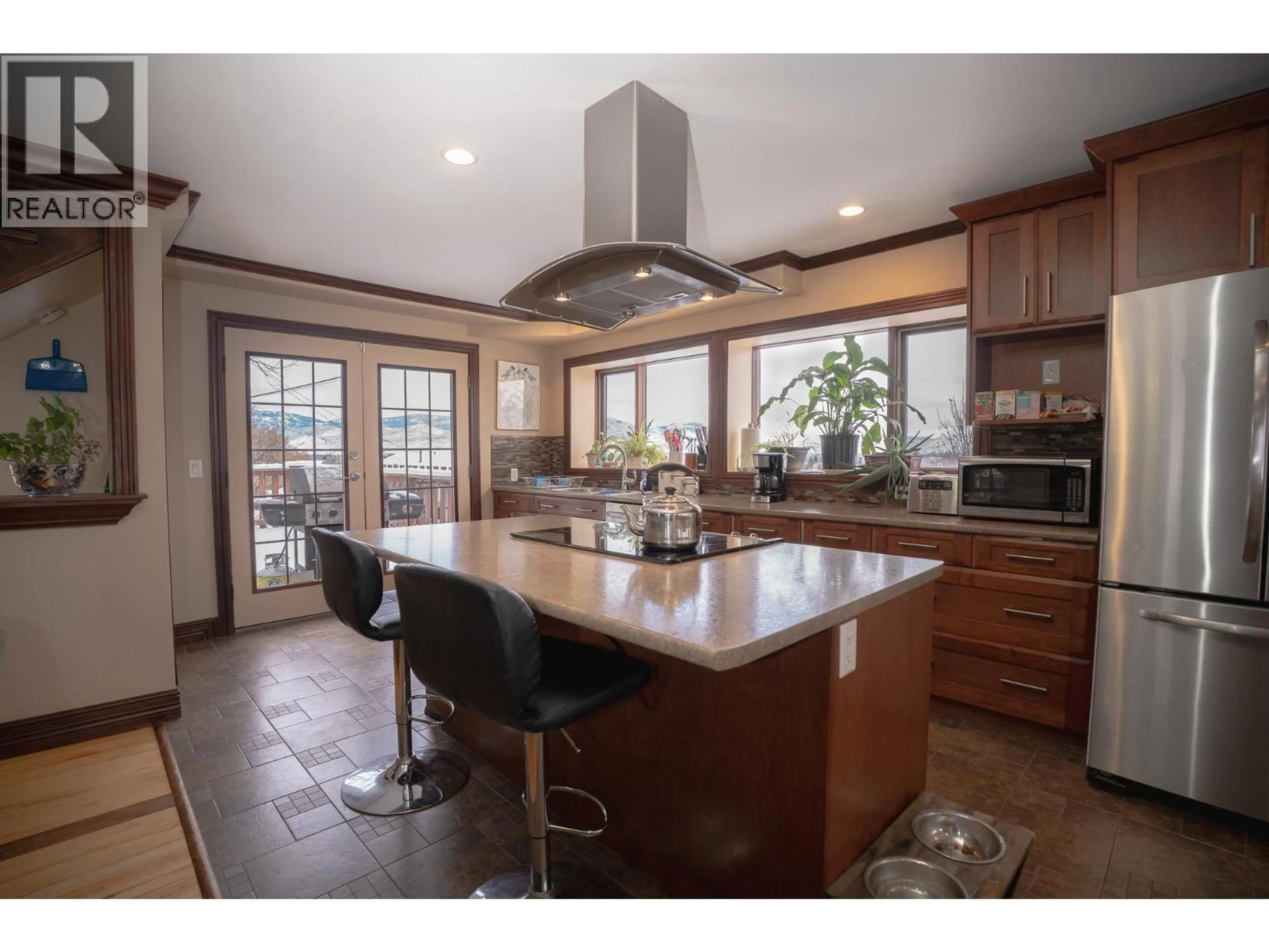 Open concept kitchen, unknown for 299 SEYMOUR STREET WEST, Kamloops British Columbia V2C1E8