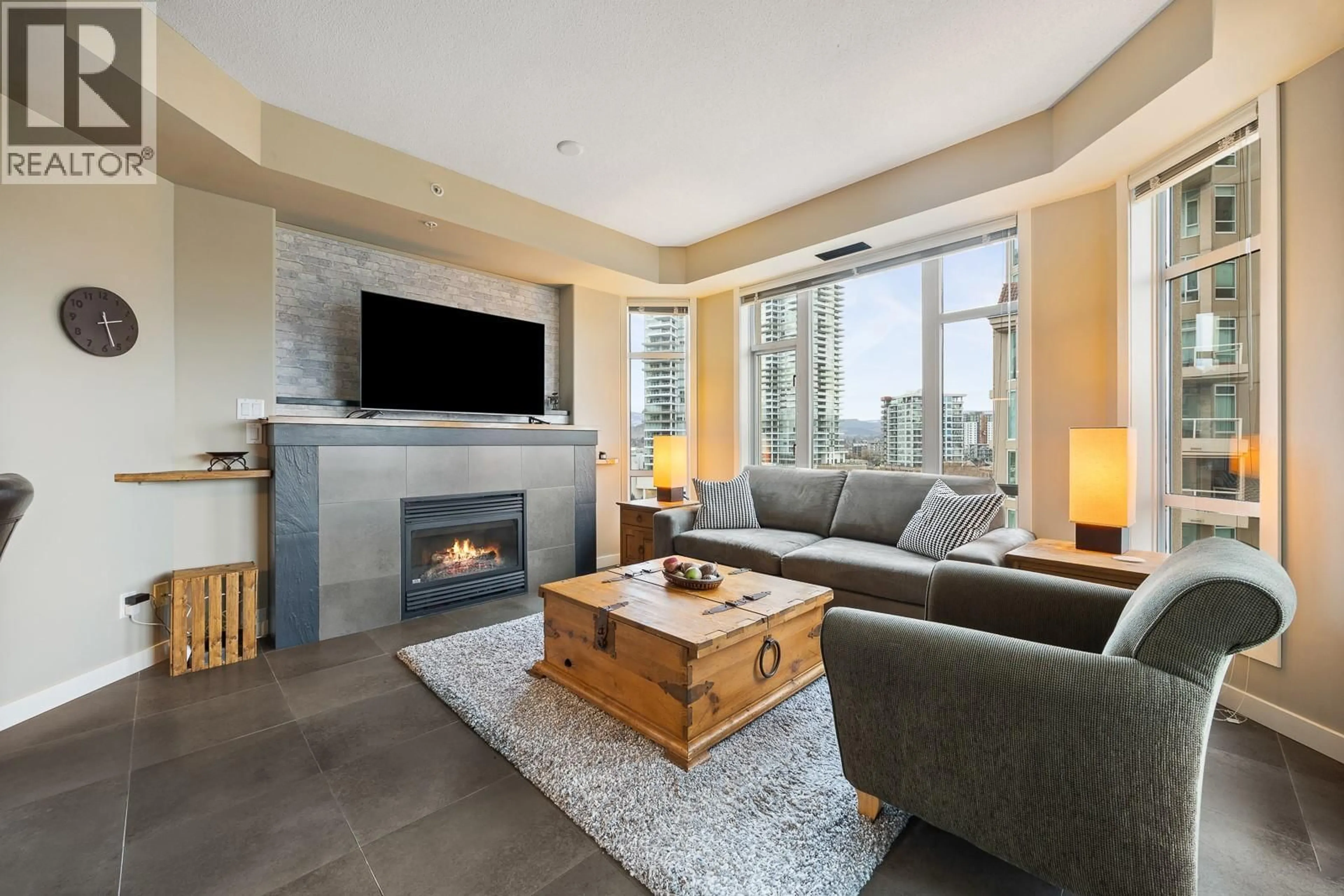 Living room with furniture, unknown for 803 - 1128 SUNSET DRIVE, Kelowna British Columbia V1Y9R7