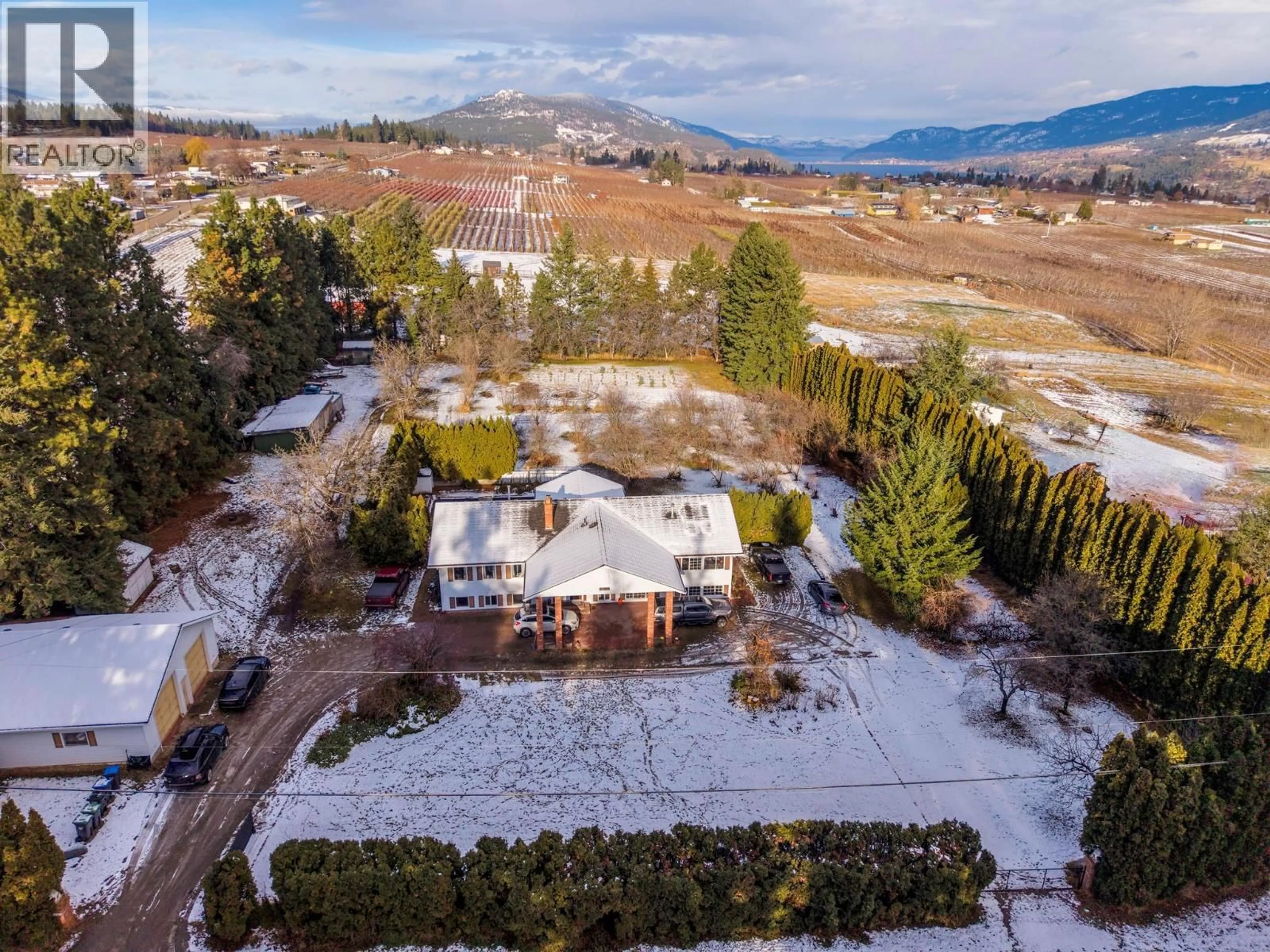 A pic from outside/outdoor area/front of a property/back of a property/a pic from drone, mountain view for 10151 CHASE ROAD, Lake Country British Columbia V4V1P3