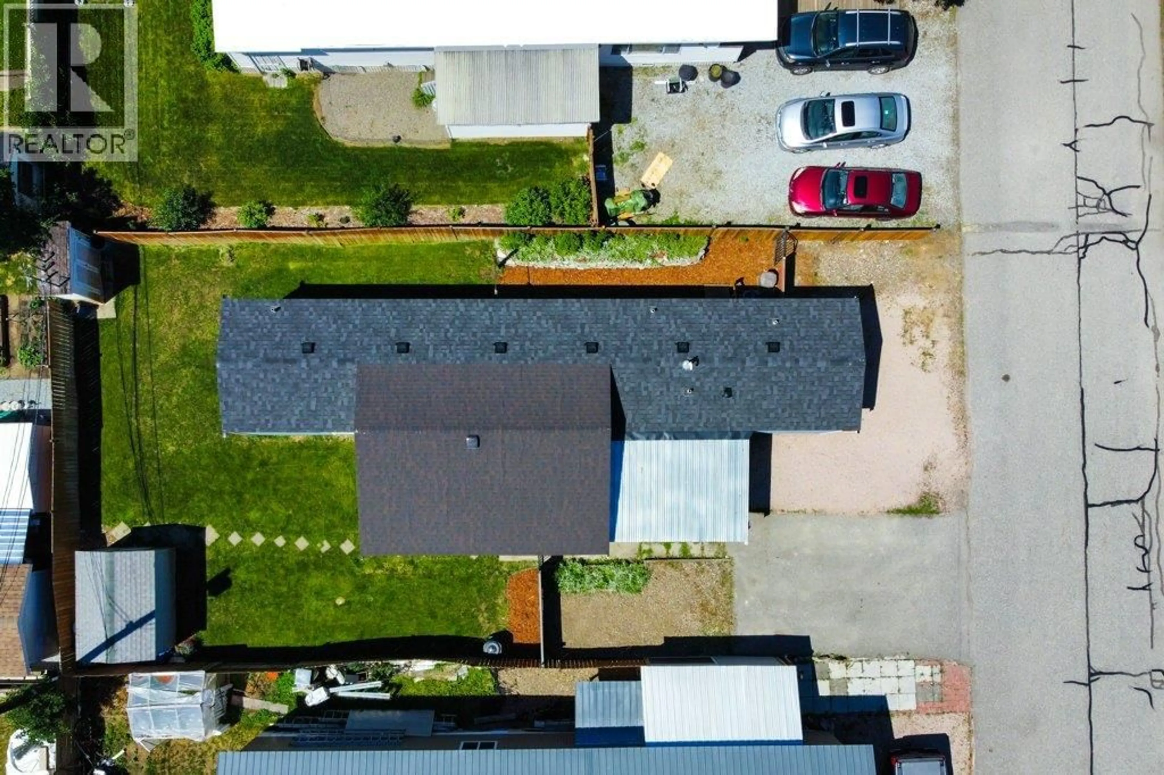 A pic from outside/outdoor area/front of a property/back of a property/a pic from drone, street for 62 - 720 COMMONWEALTH ROAD, Lake Country British Columbia V4V1R6