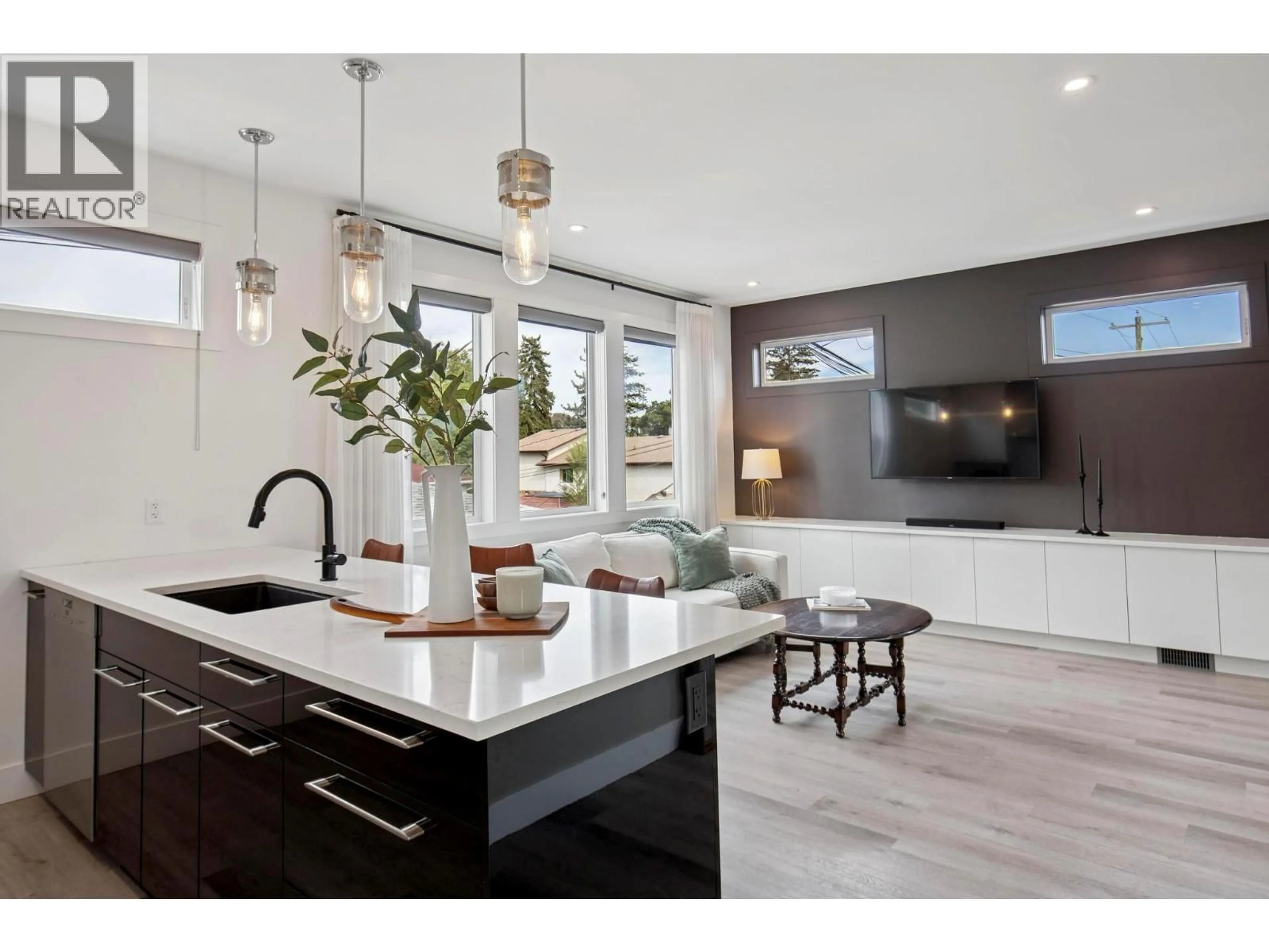Open concept kitchen, unknown for 966 FULLER AVENUE, Kelowna British Columbia V1Y6X4