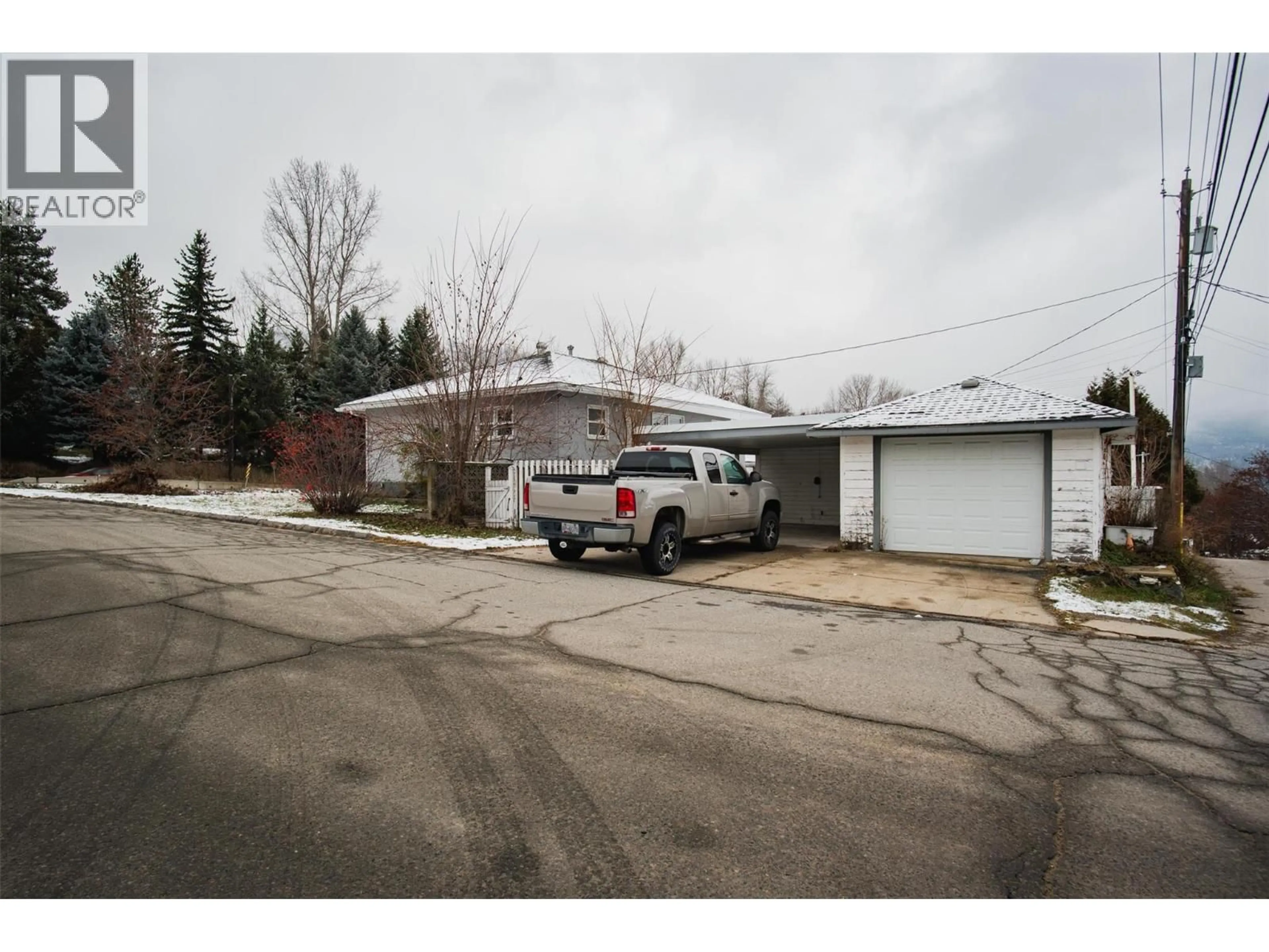 Unknown for 690 SCHOFIELD HIGHWAY, Warfield British Columbia V1R2G8