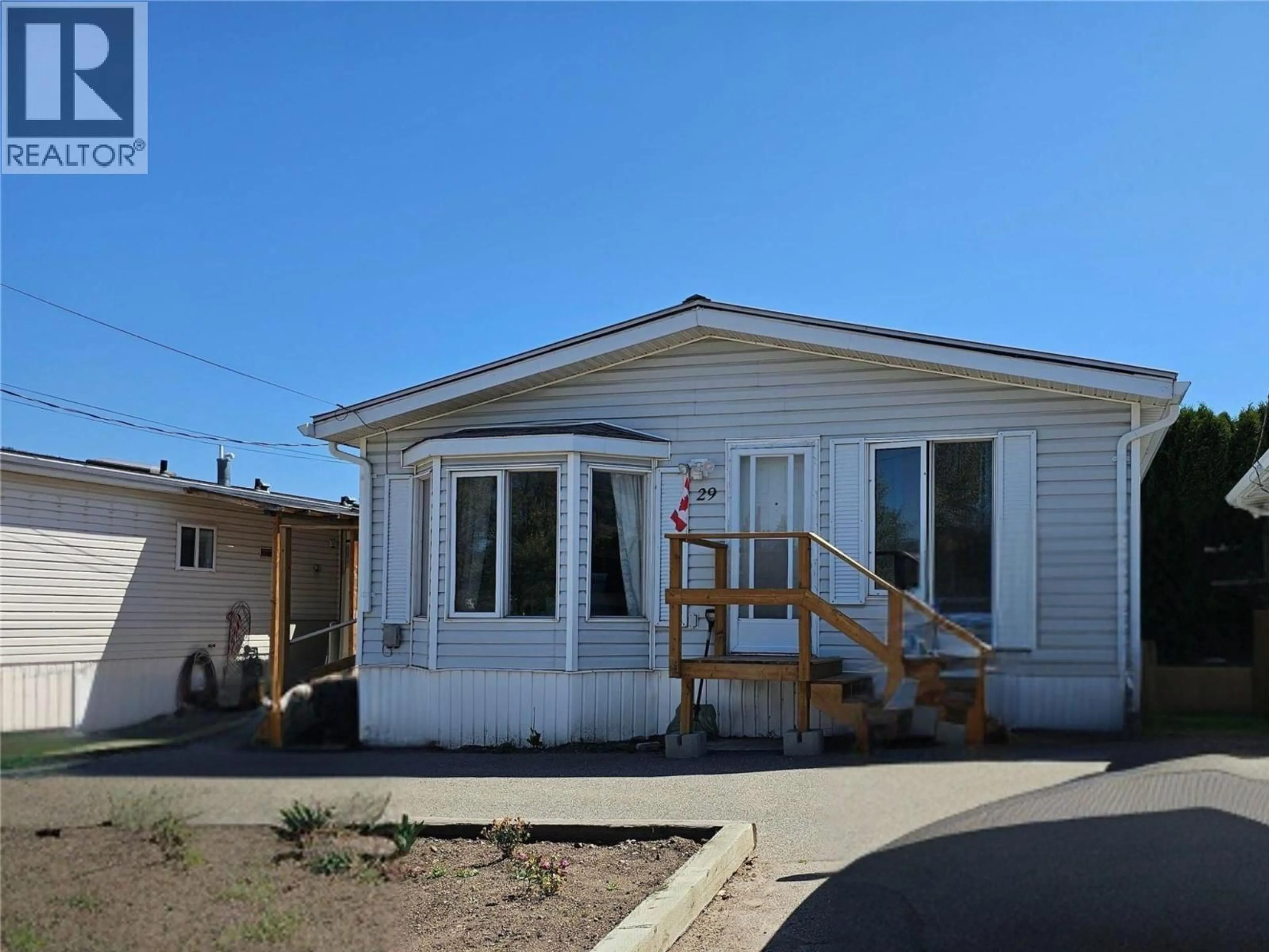 Home with vinyl exterior material, street for 29 - 6677 PARK DRIVE, Oliver British Columbia V0H1T0