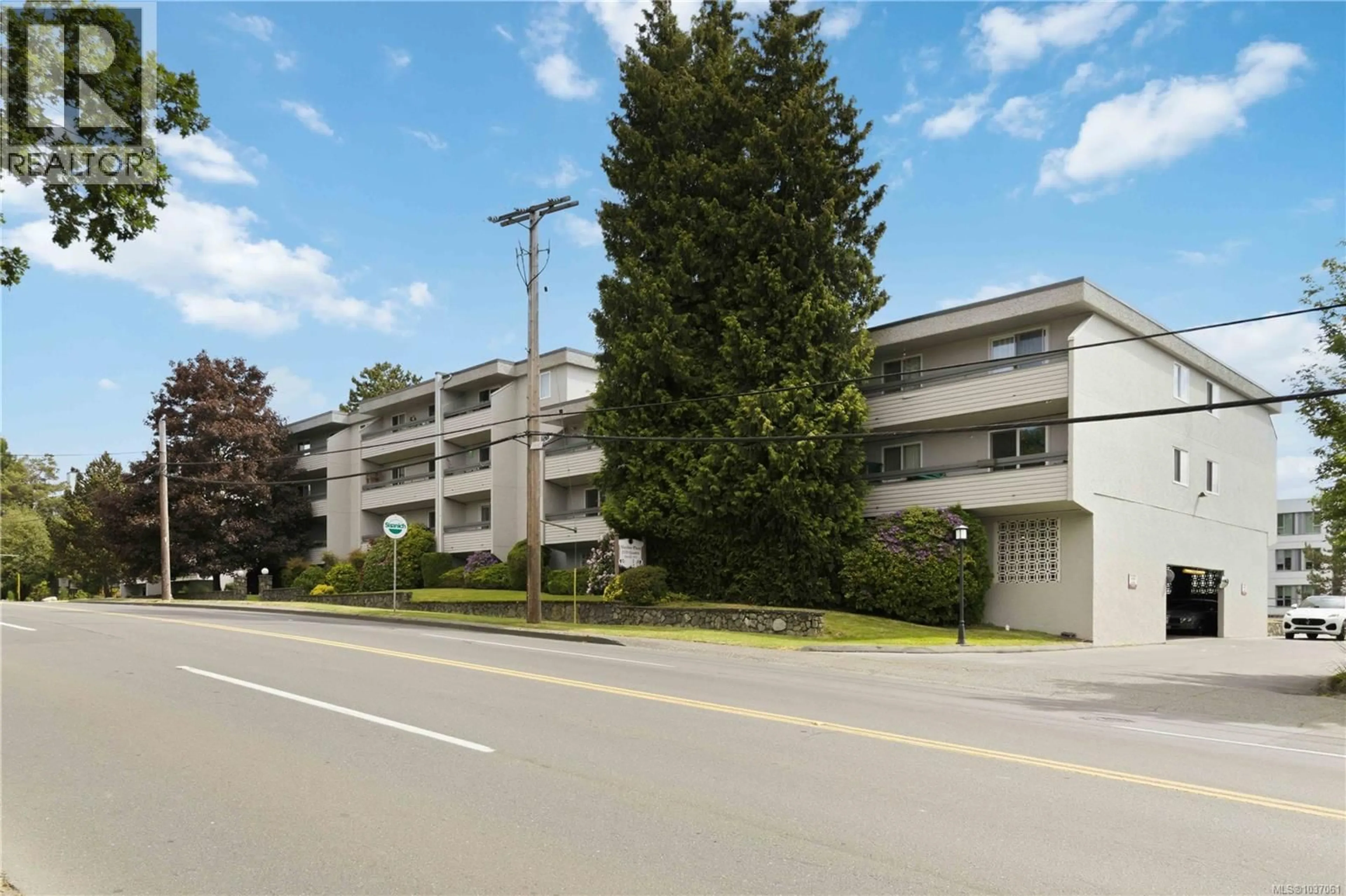 Unknown for 314 - 3235 QUADRA STREET, Saanich British Columbia V8X1G4