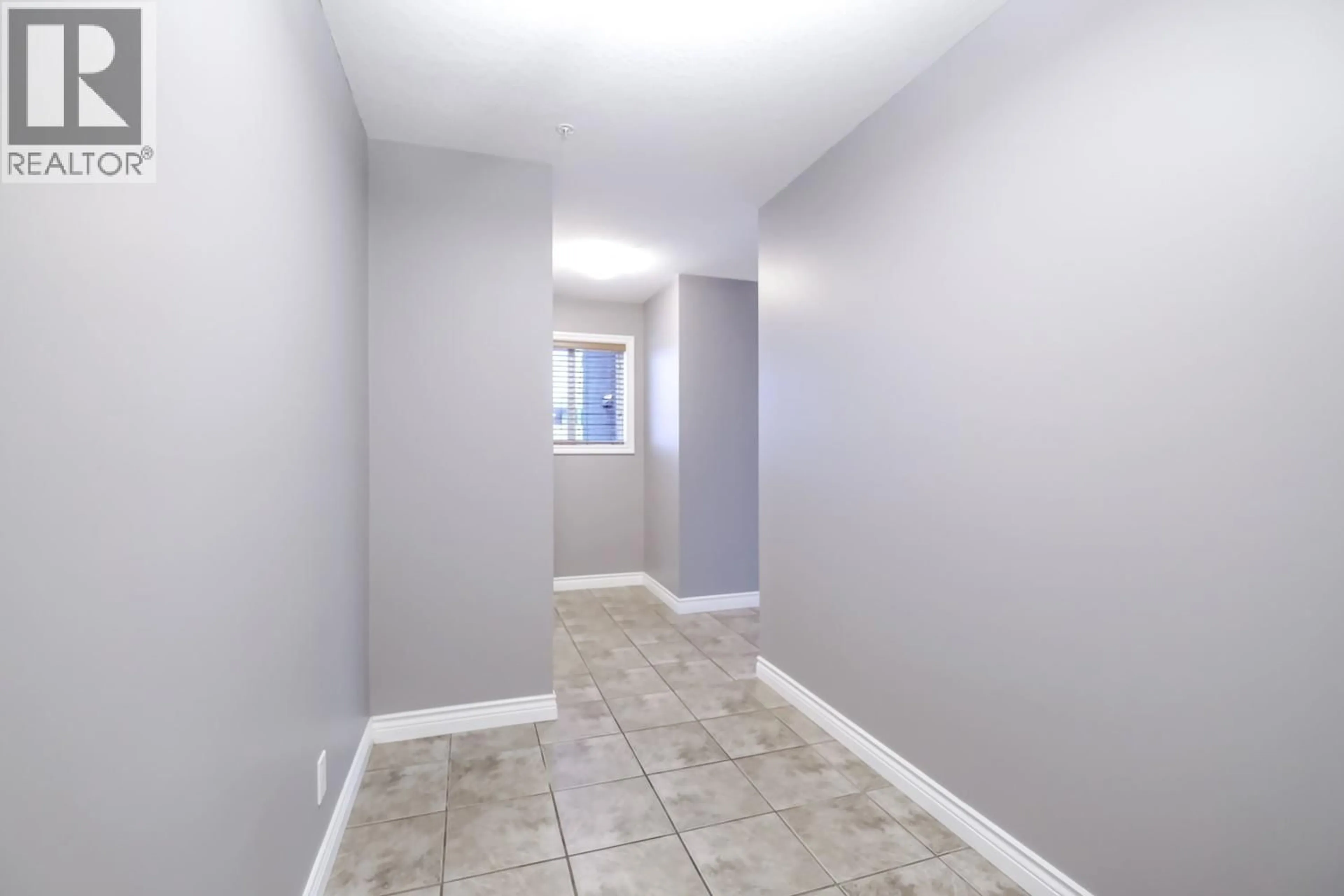 A pic of a room for 101 - 764 GOVERNMENT STREET, Penticton British Columbia V2A4T3