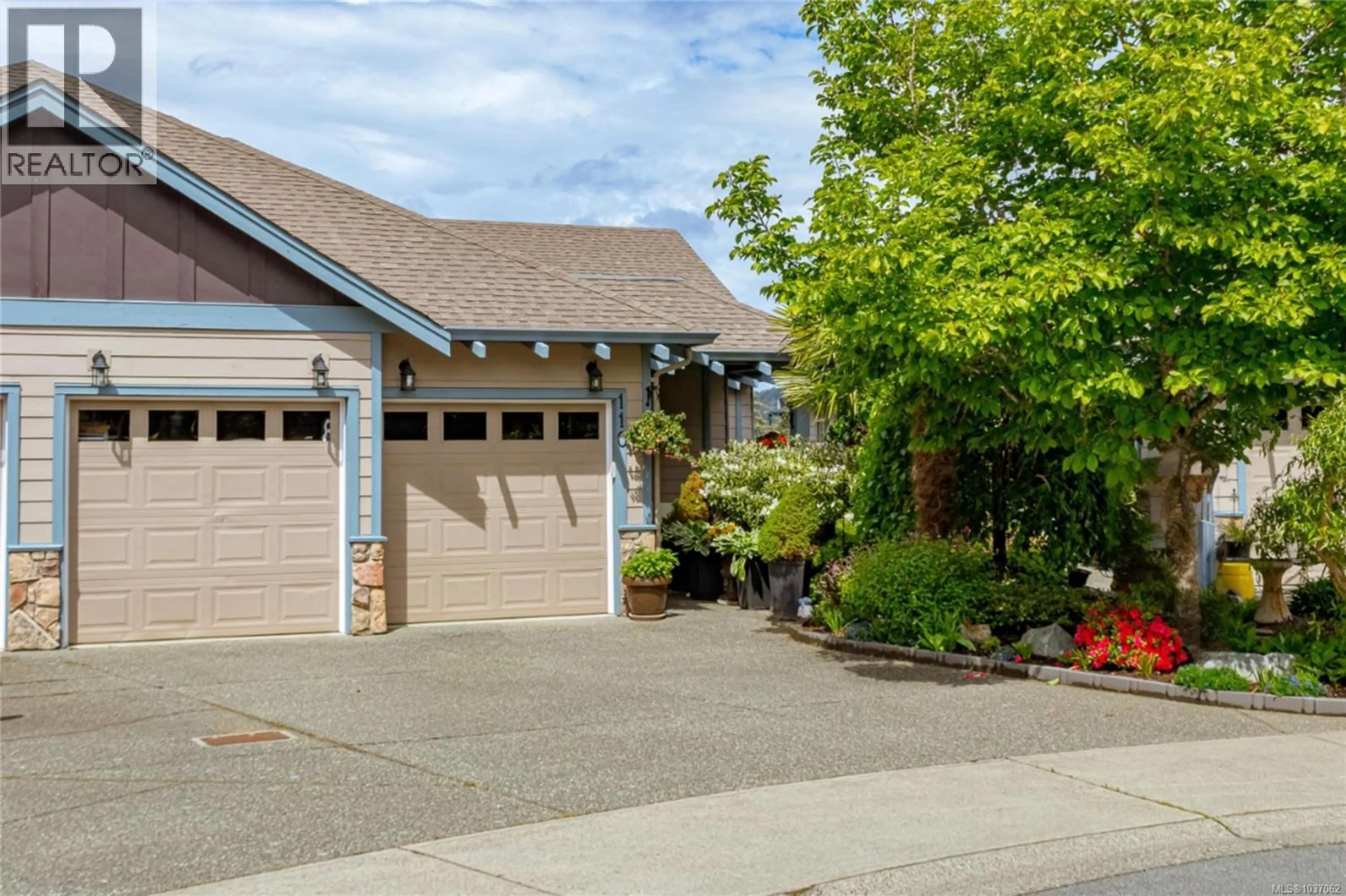 Home with vinyl exterior material, street for 110 - 2120 HARROW GATE, Langford British Columbia V9B6R4
