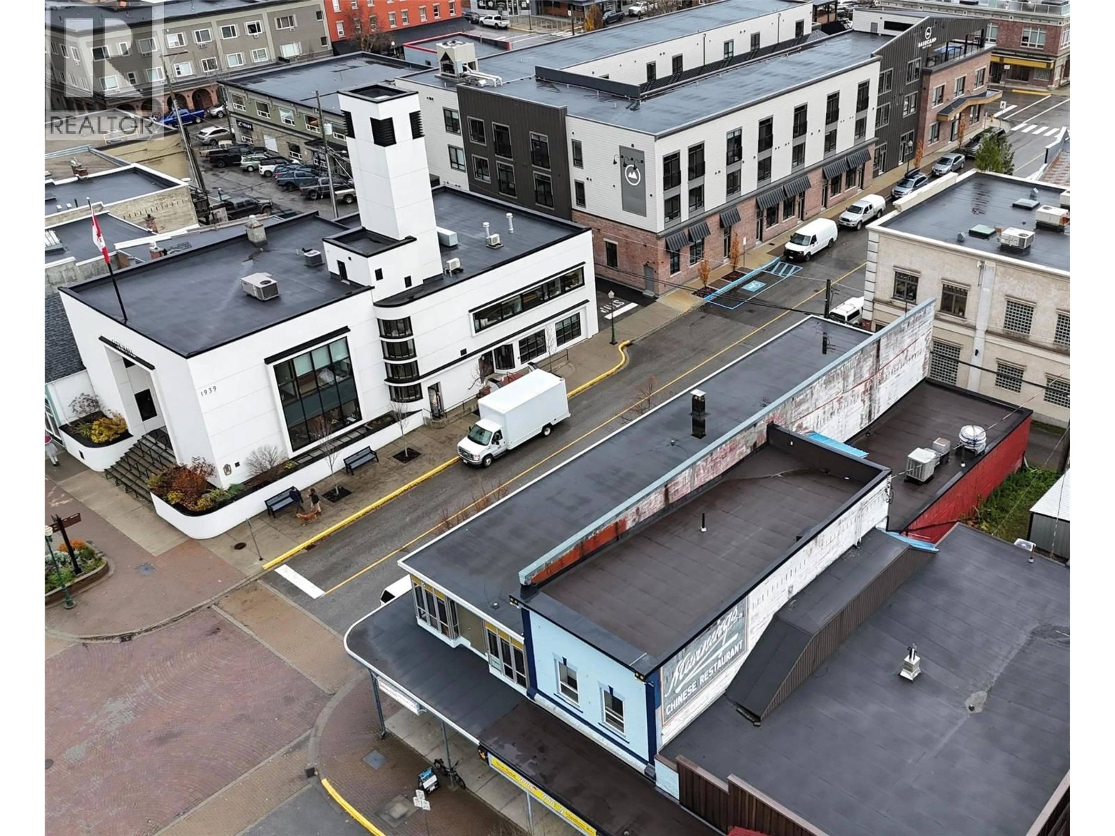 A pic from outside/outdoor area/front of a property/back of a property/a pic from drone, city buildings view from balcony for 302 MACKENZIE AVENUE, Revelstoke British Columbia V0E2S0