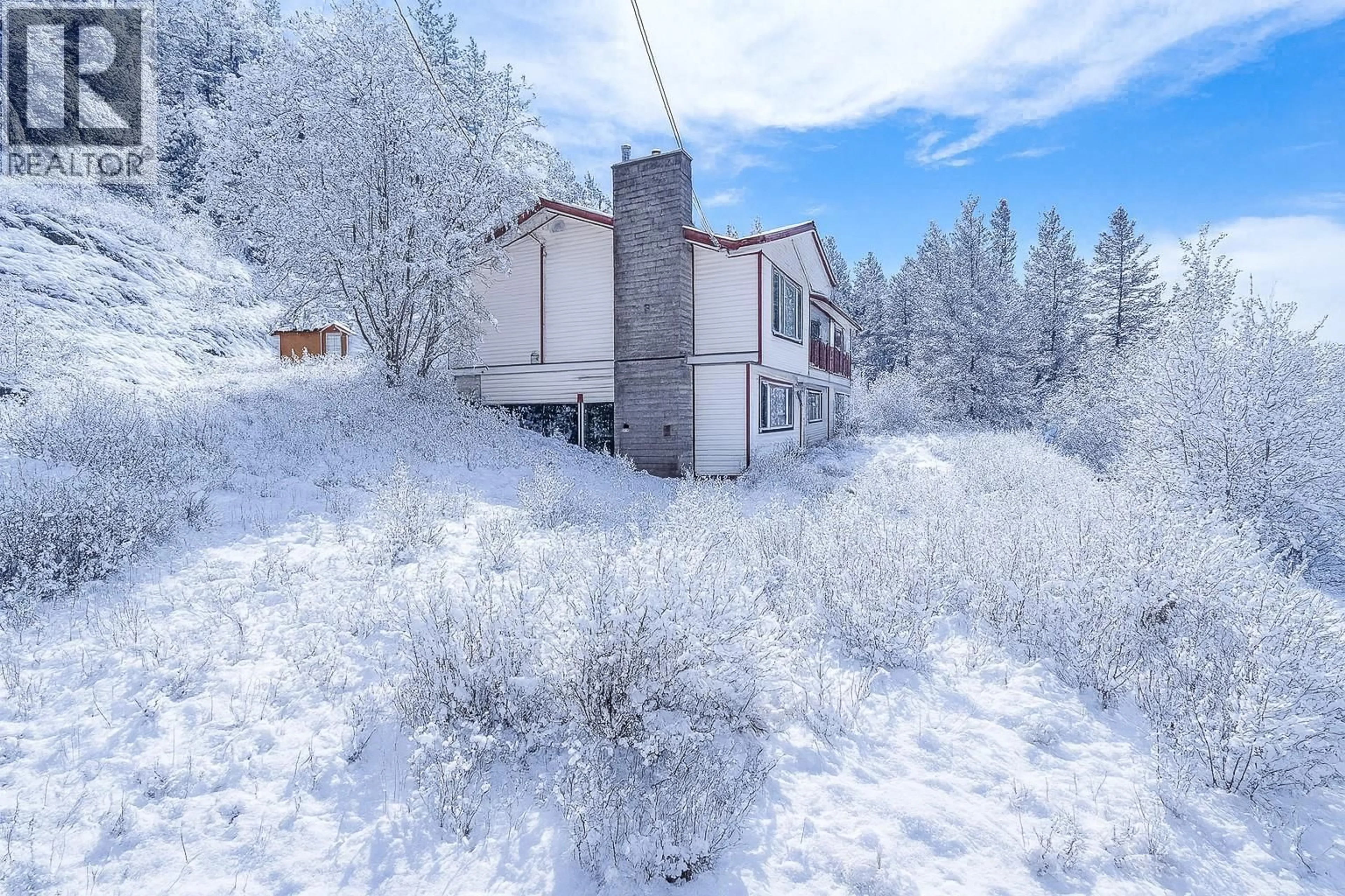 A pic from outside/outdoor area/front of a property/back of a property/a pic from drone, unknown for 3104 PANORAMA DRIVE, Merritt British Columbia V1K1J4