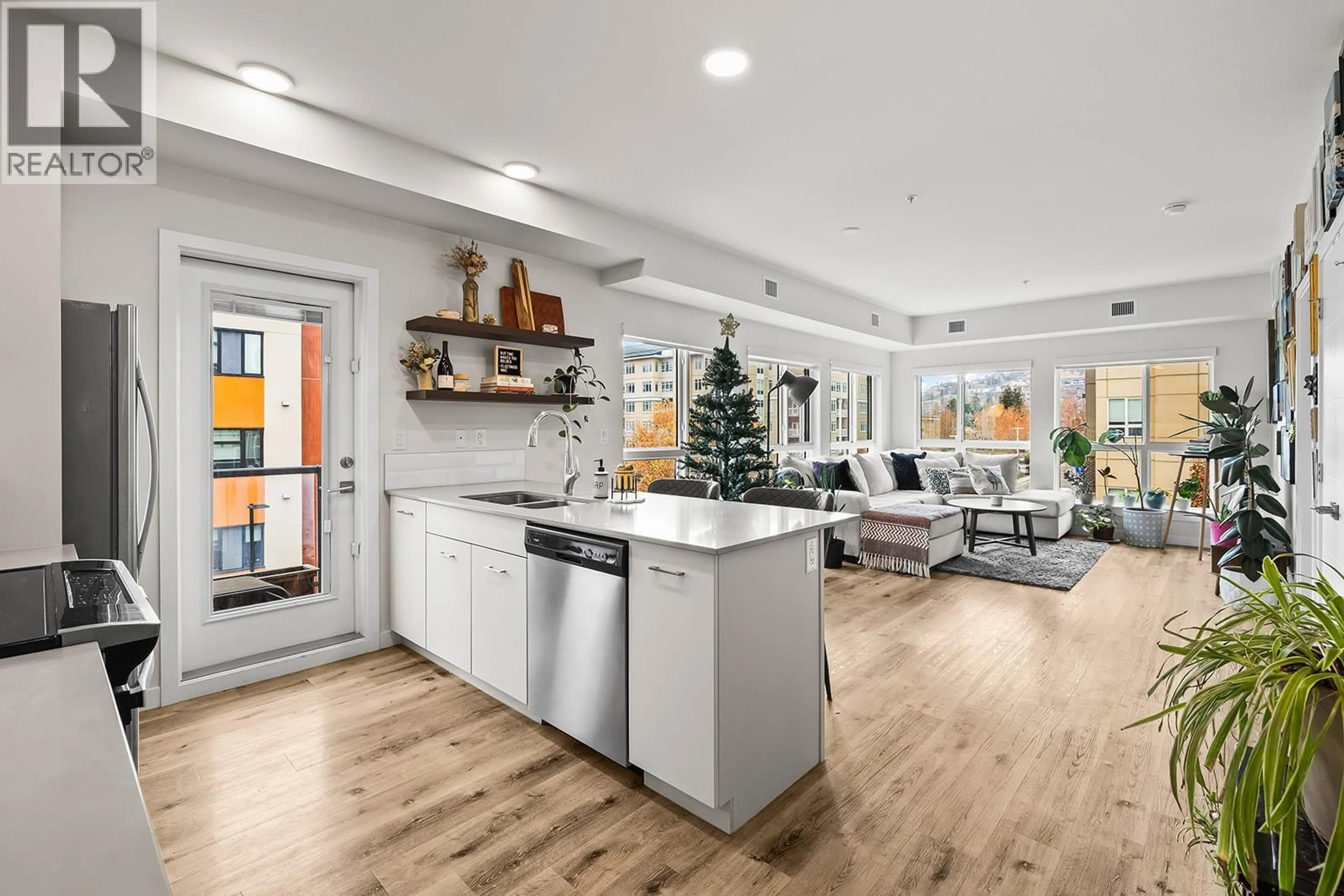 Open concept kitchen, unknown for 312 - 722 VALLEY ROAD, Kelowna British Columbia V1V2E6