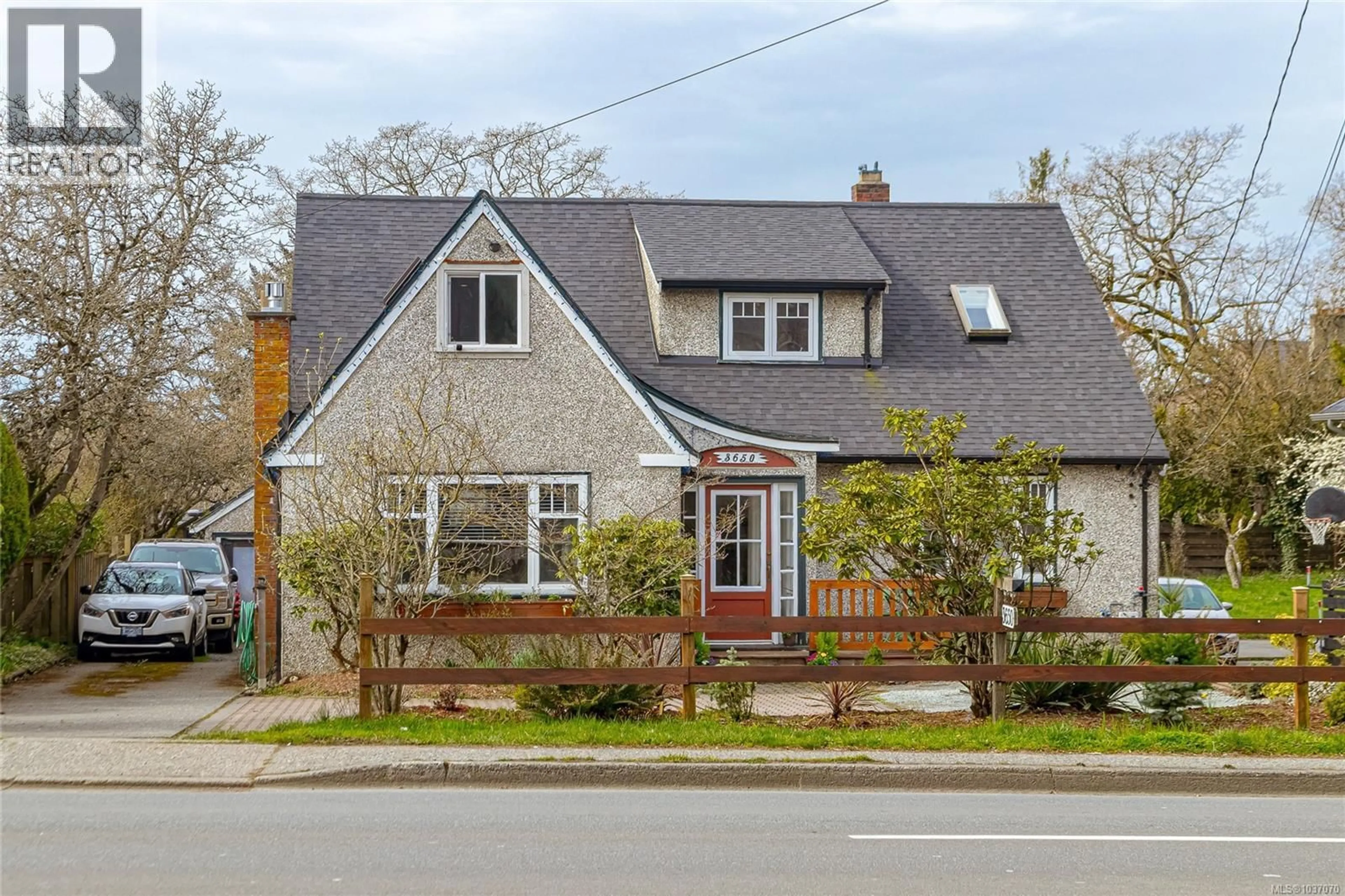 Home with brick exterior material, street for 3650 QUADRA STREET, Saanich British Columbia V8X1H4