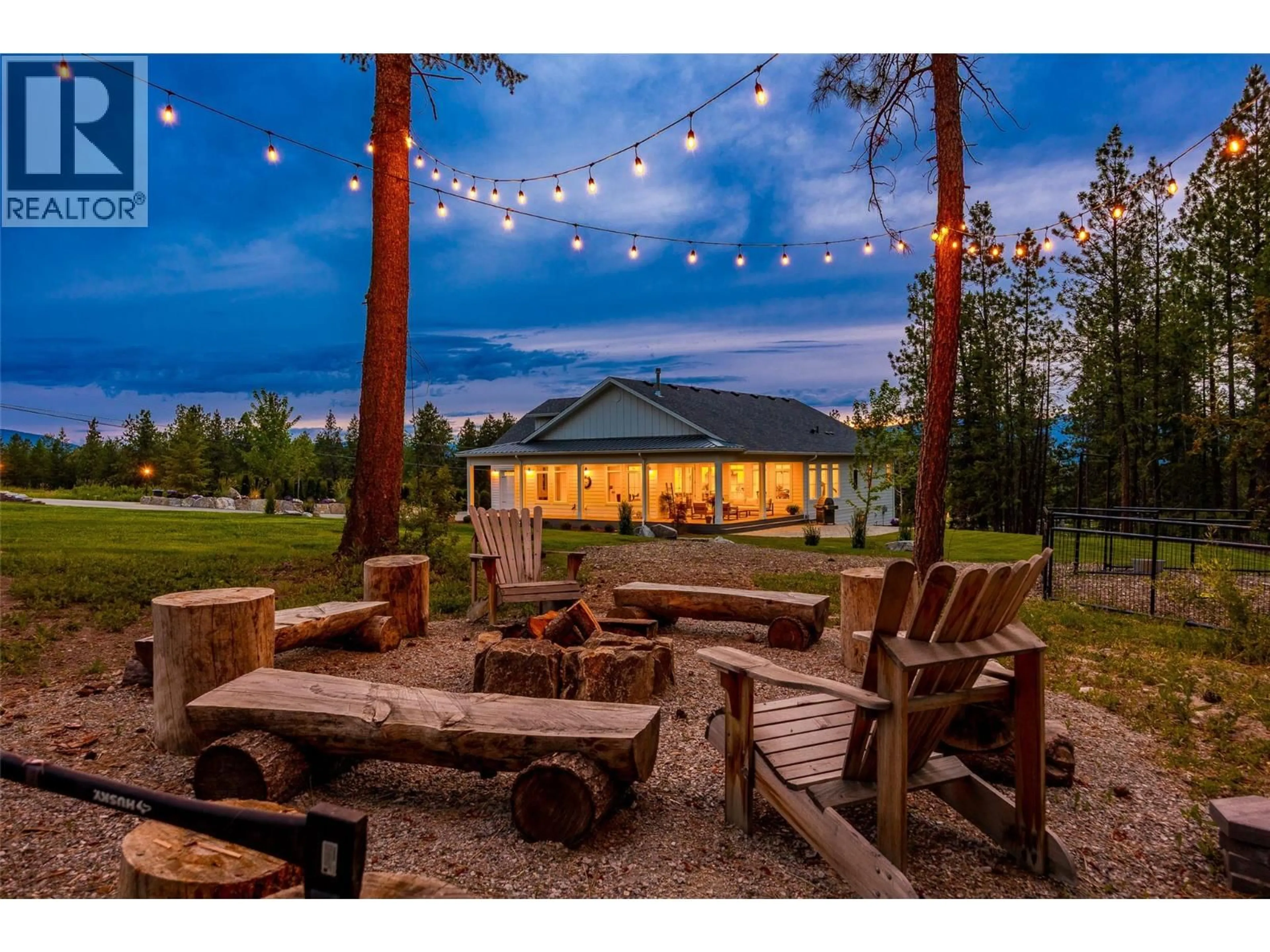 Patio, unknown for 4135 JUNE SPRINGS ROAD, Kelowna British Columbia V1W4C9