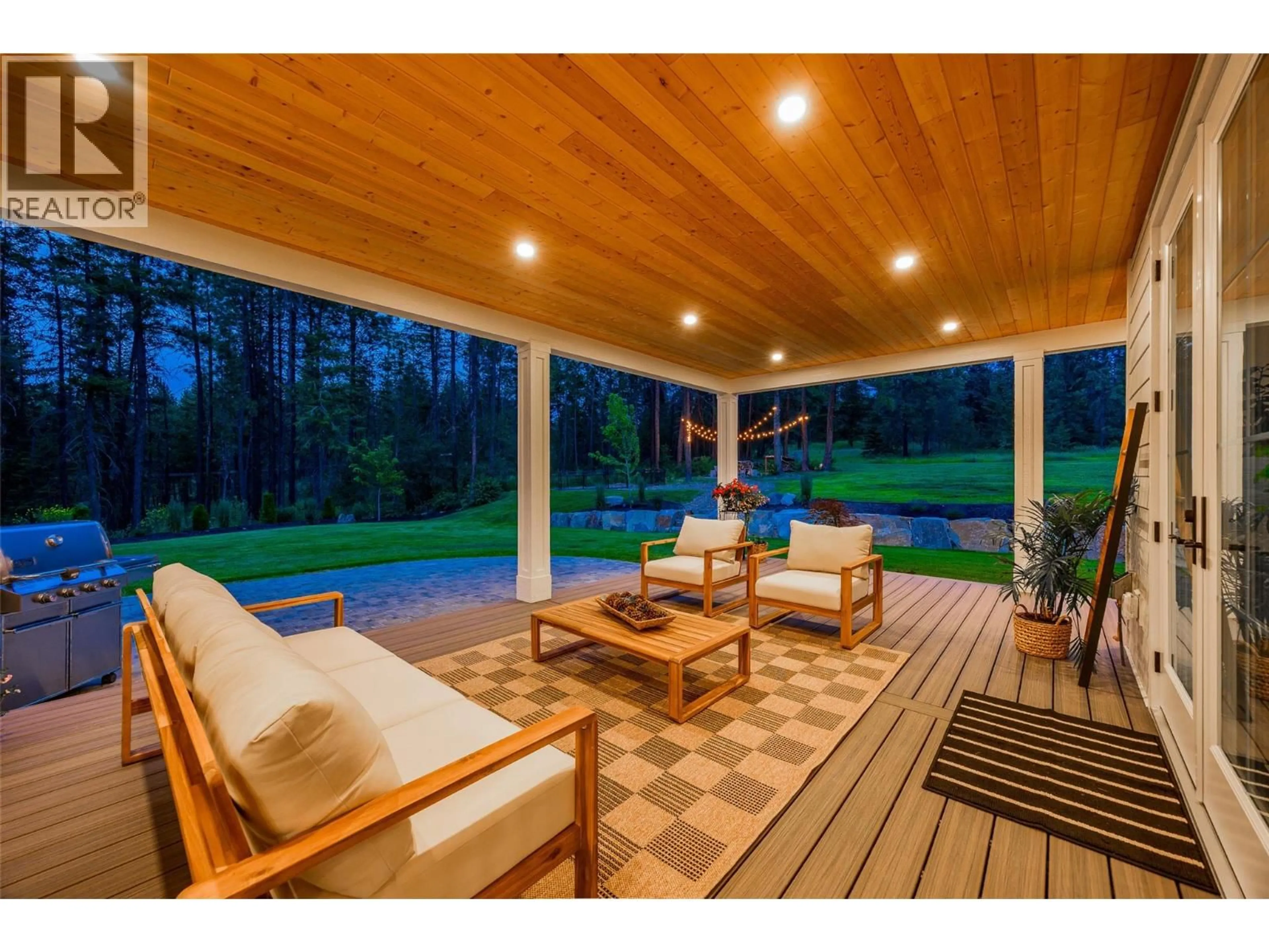 Patio, water/lake/river/ocean view for 4135 JUNE SPRINGS ROAD, Kelowna British Columbia V1W4C9