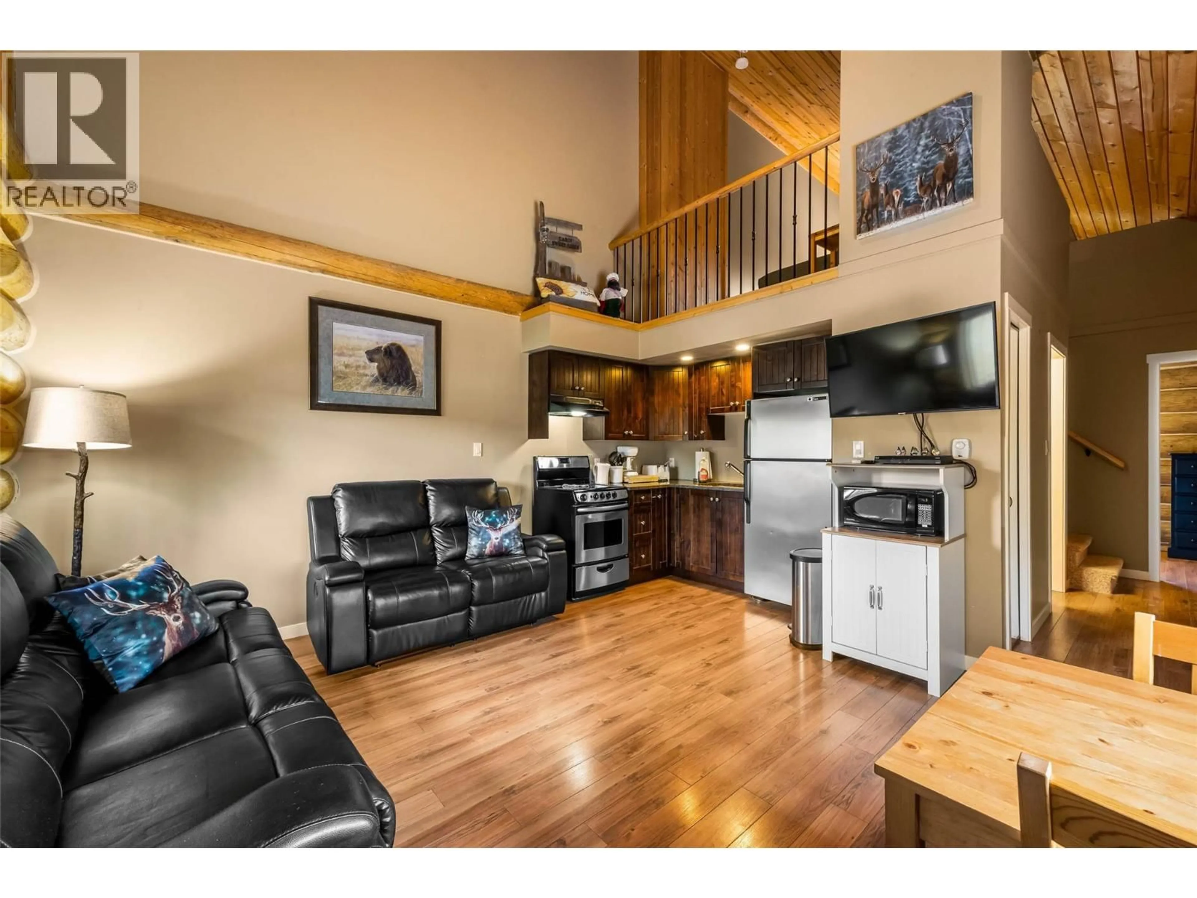 Open concept kitchen, wood/laminate floor for 14 - 5485 LAC LE JEUNE ROAD, Kamloops British Columbia V1S1A1