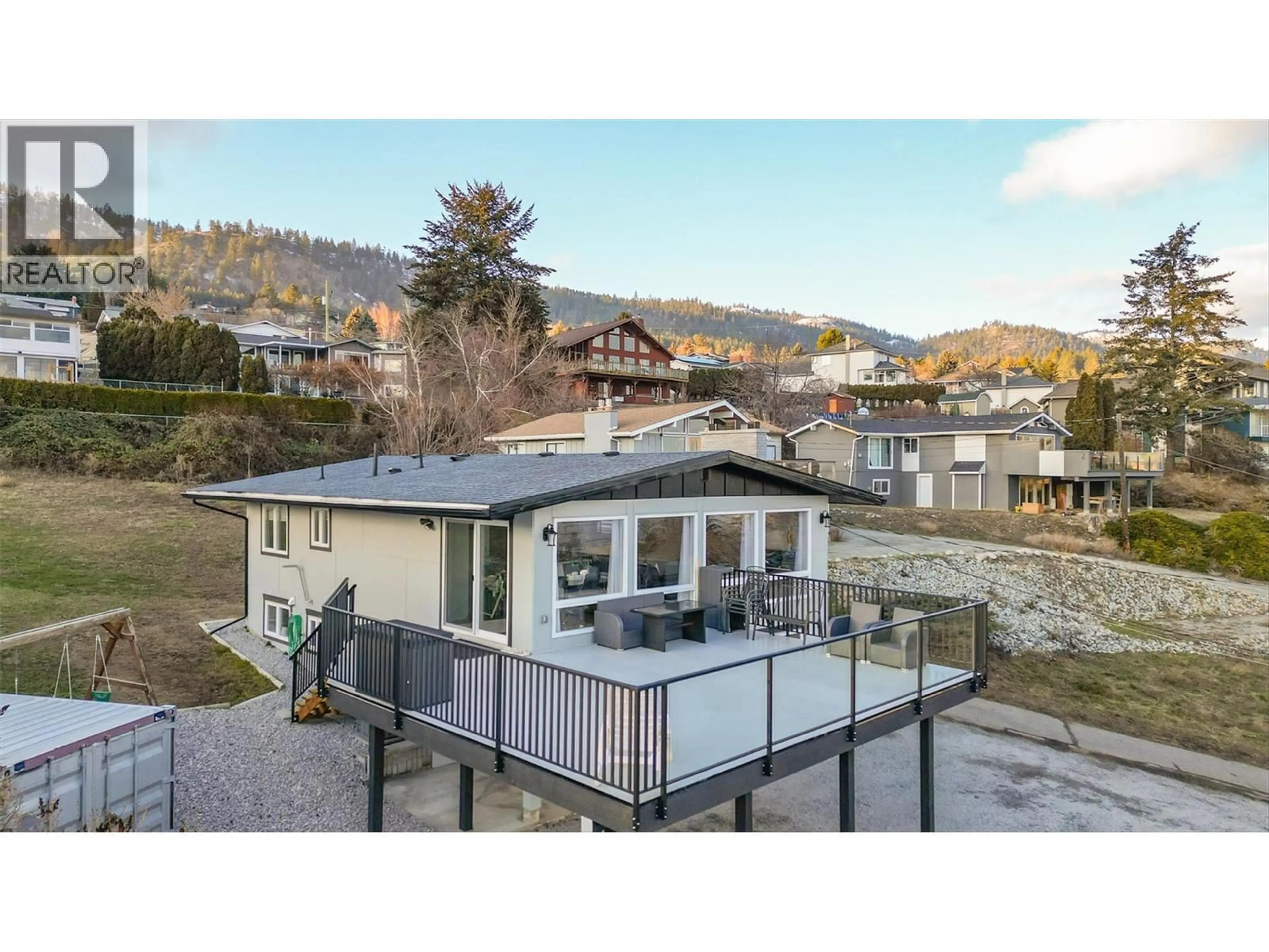 A pic from outside/outdoor area/front of a property/back of a property/a pic from drone, unknown for 6178 LIPSETT AVENUE, Peachland British Columbia V0H1X7