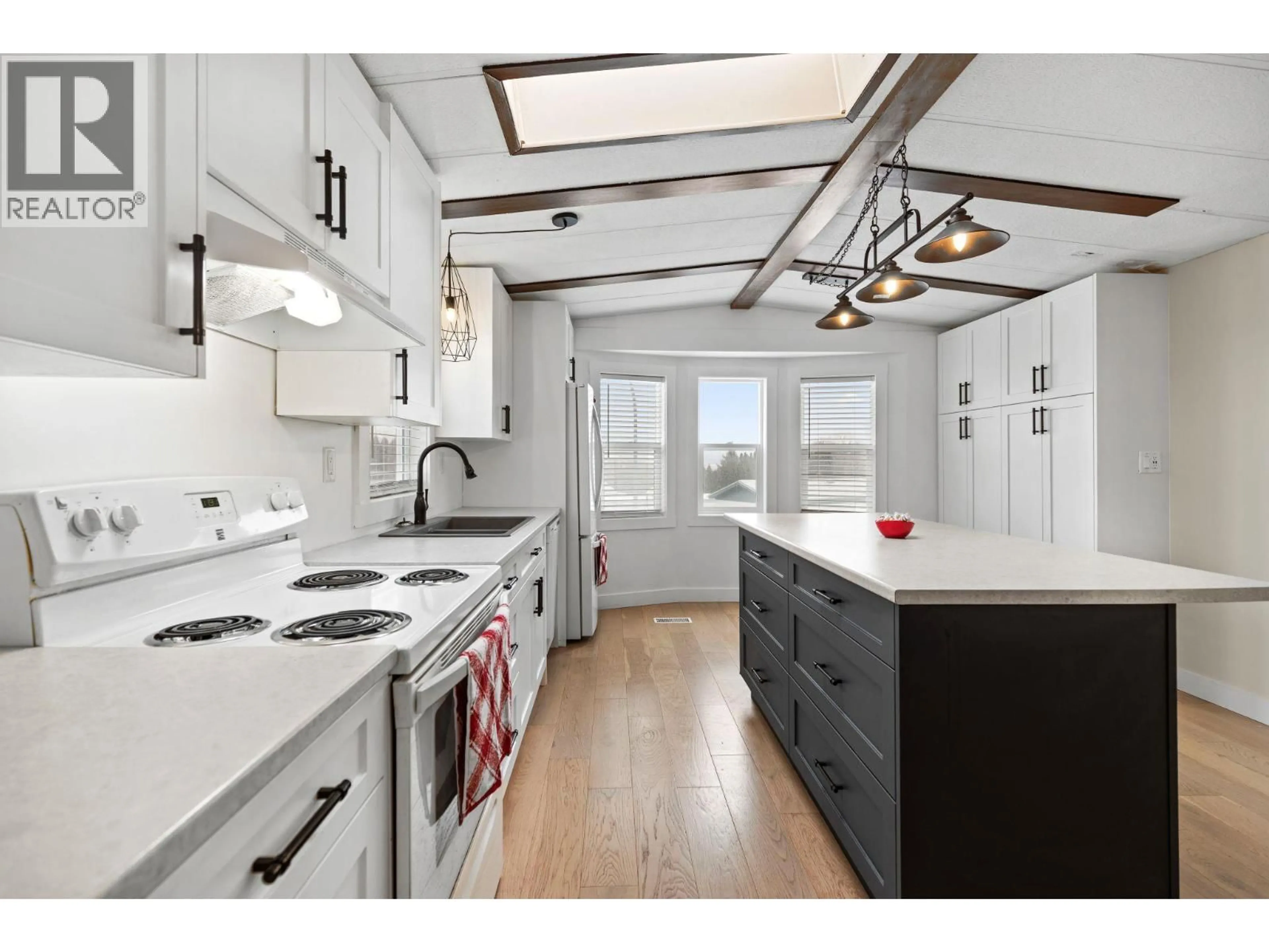 Open concept kitchen, unknown for B7 - 7155 DALLAS DRIVE, Kamloops British Columbia V2C4T1