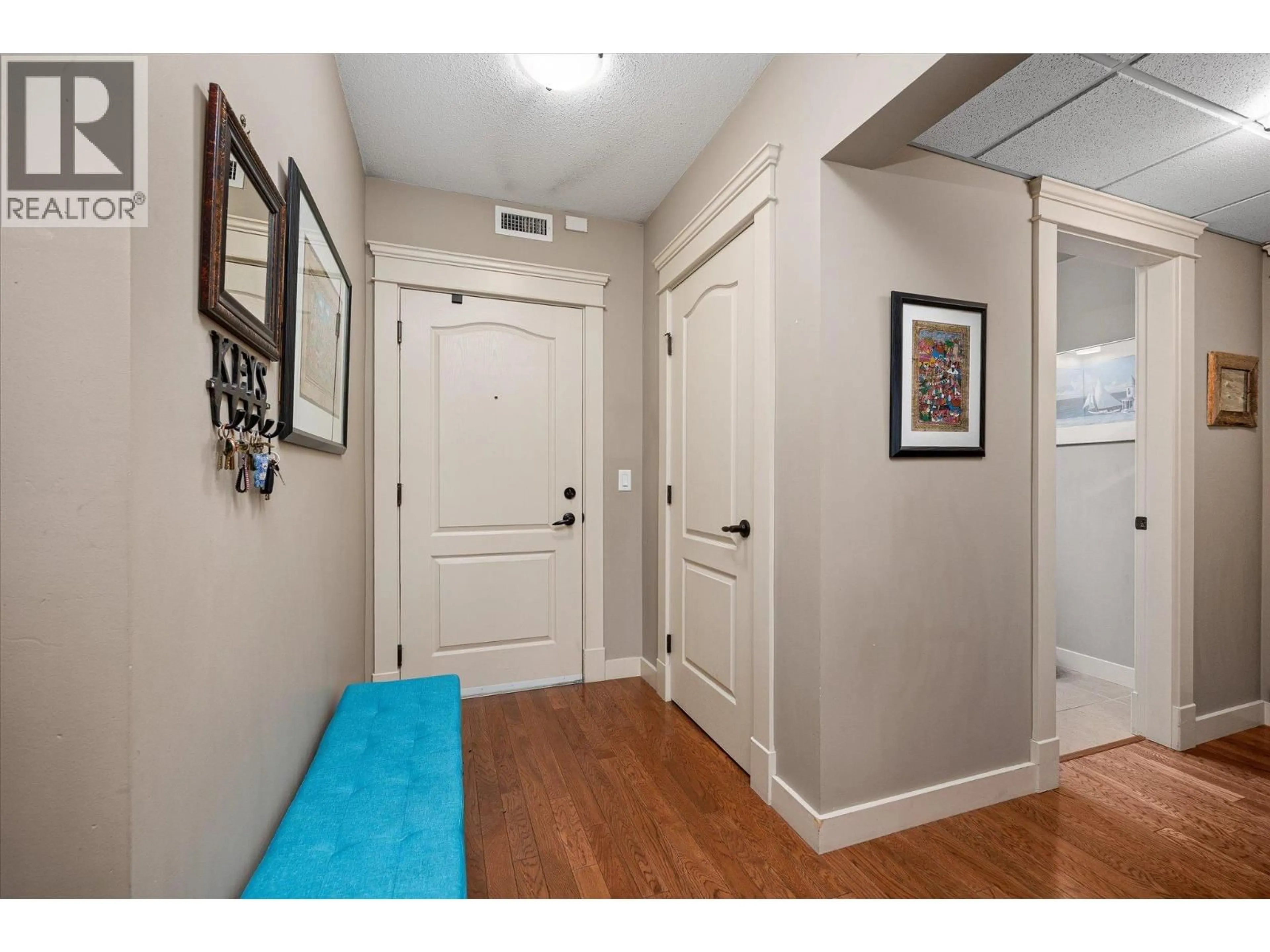 Indoor entryway for 403 - 2070 BOUCHERIE ROAD, Westbank British Columbia V4T2C6