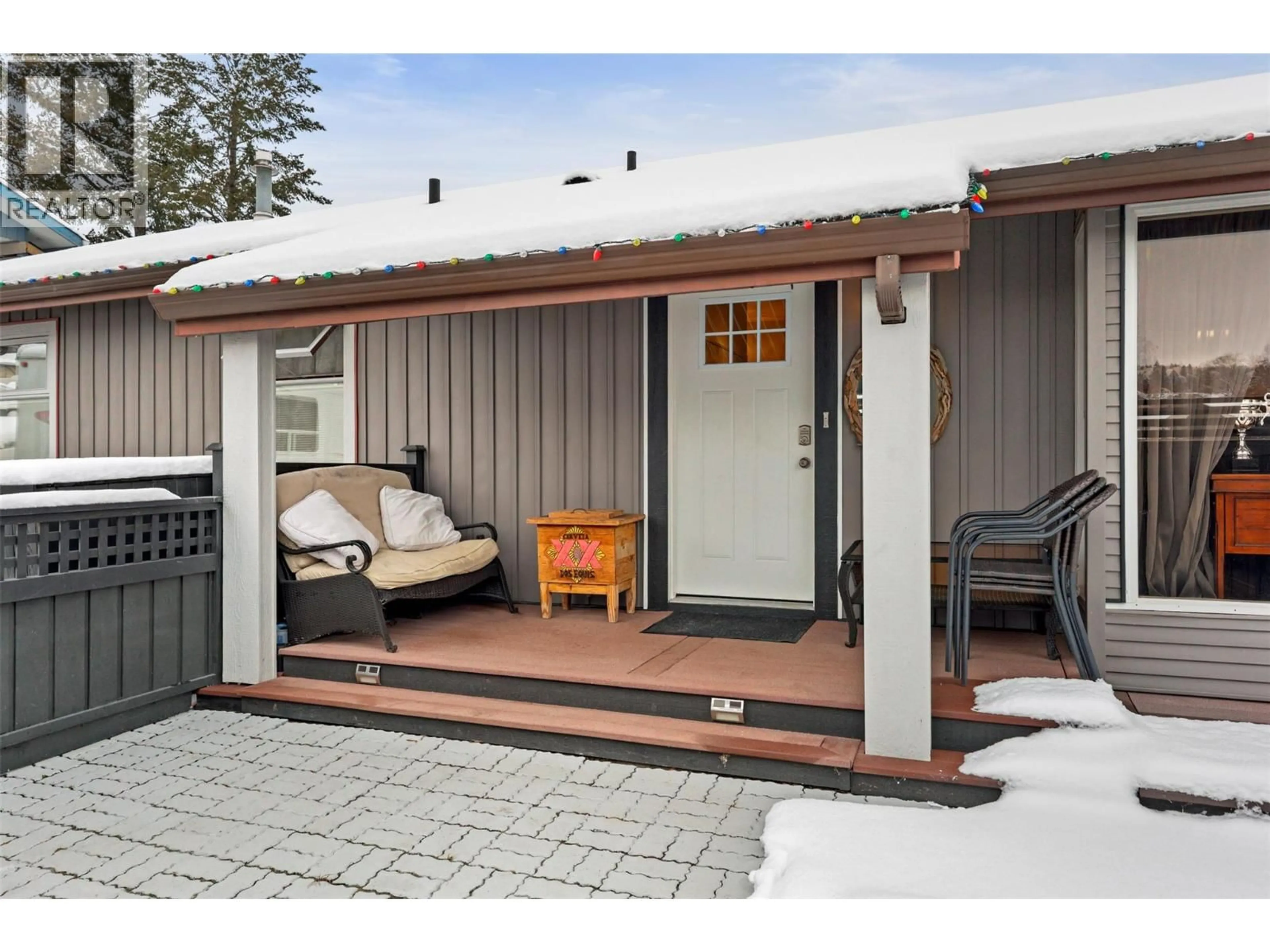 Patio, street for 328 WHITESHIELD CRESCENT, Kamloops British Columbia V2E1G3