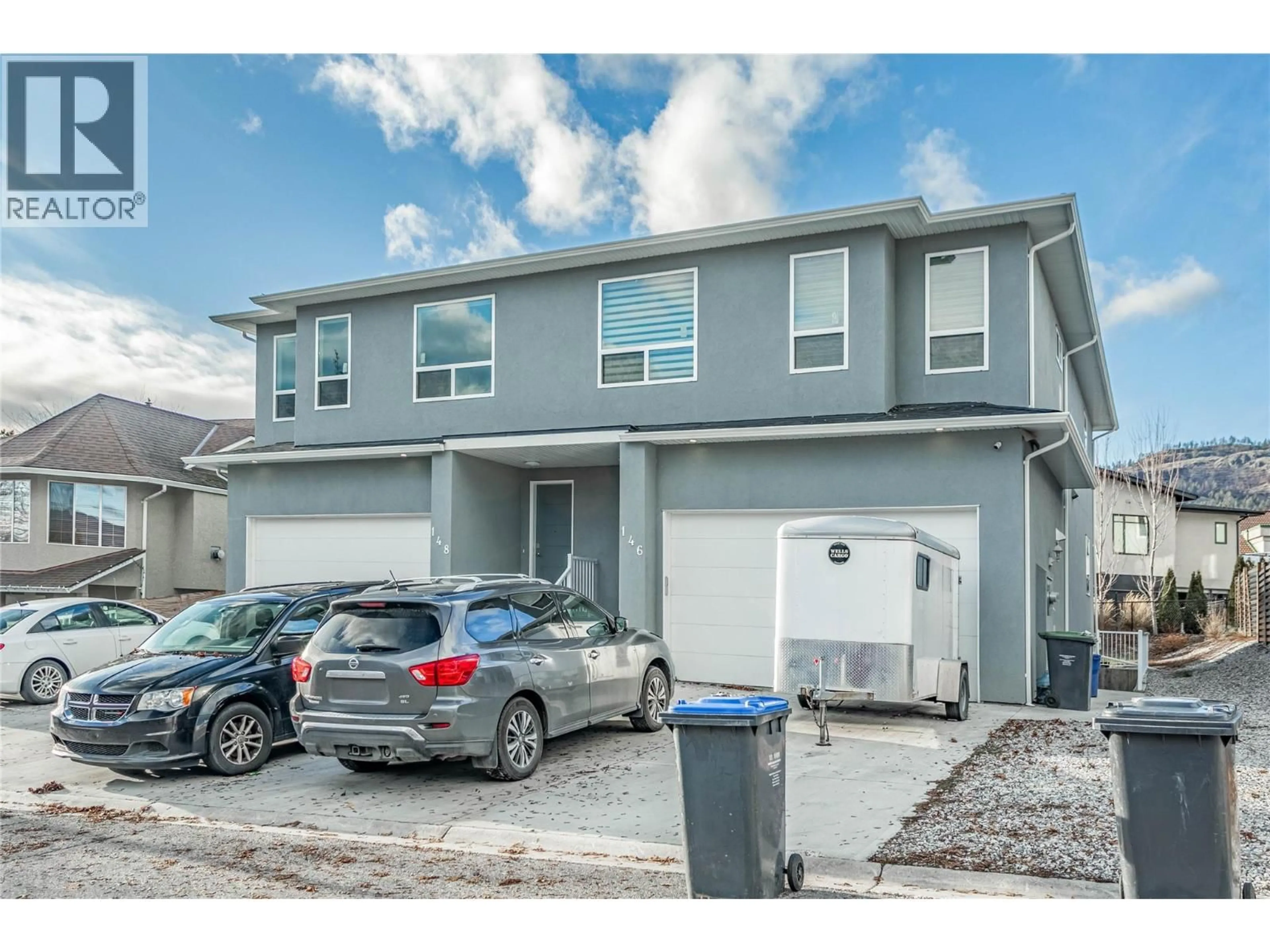 Home with vinyl exterior material, street for 146 SUMMERHILL PLACE, Kelowna British Columbia V1V1T6