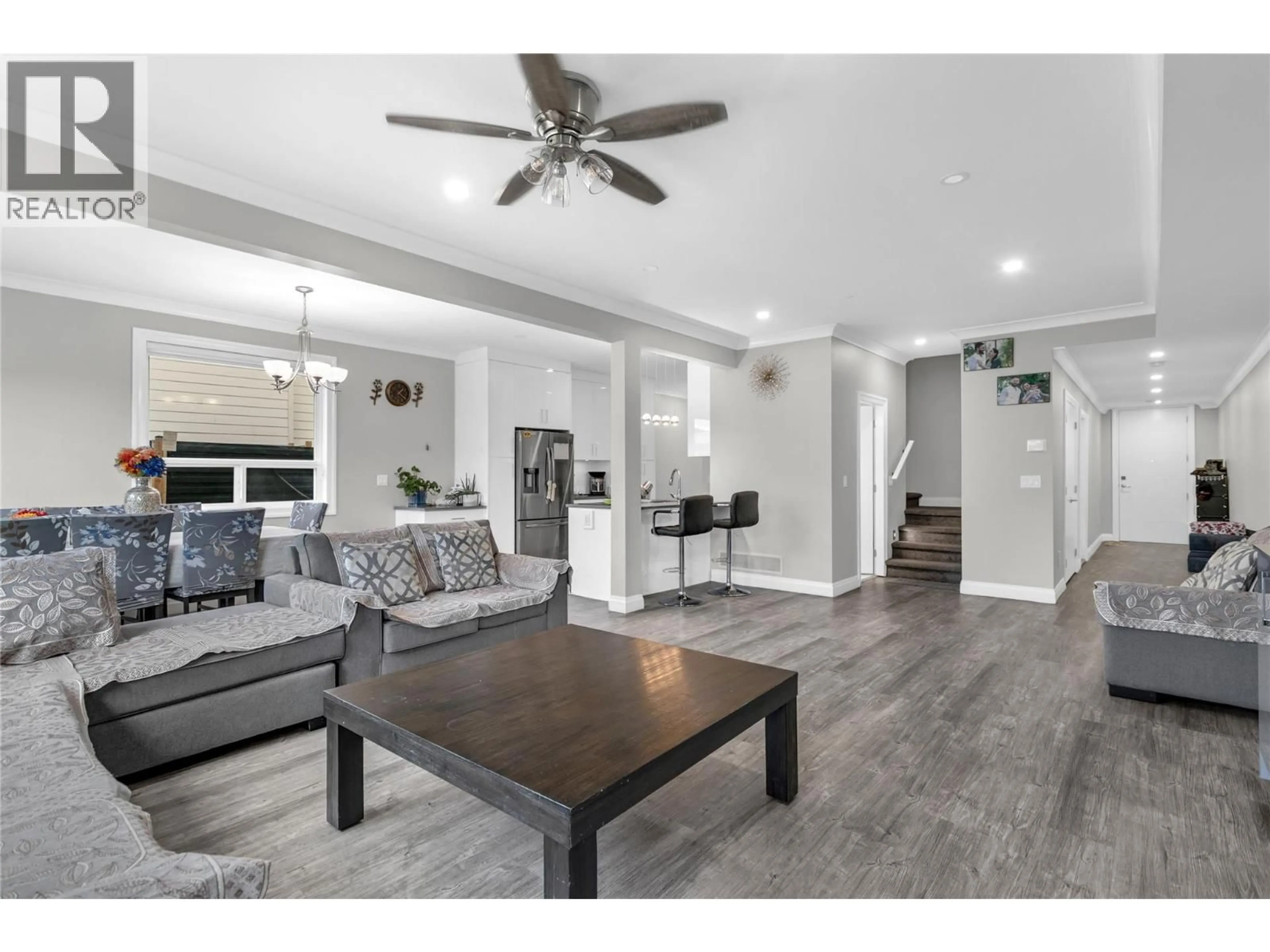 Living room with furniture, unknown for 146 SUMMERHILL PLACE, Kelowna British Columbia V1V1T6