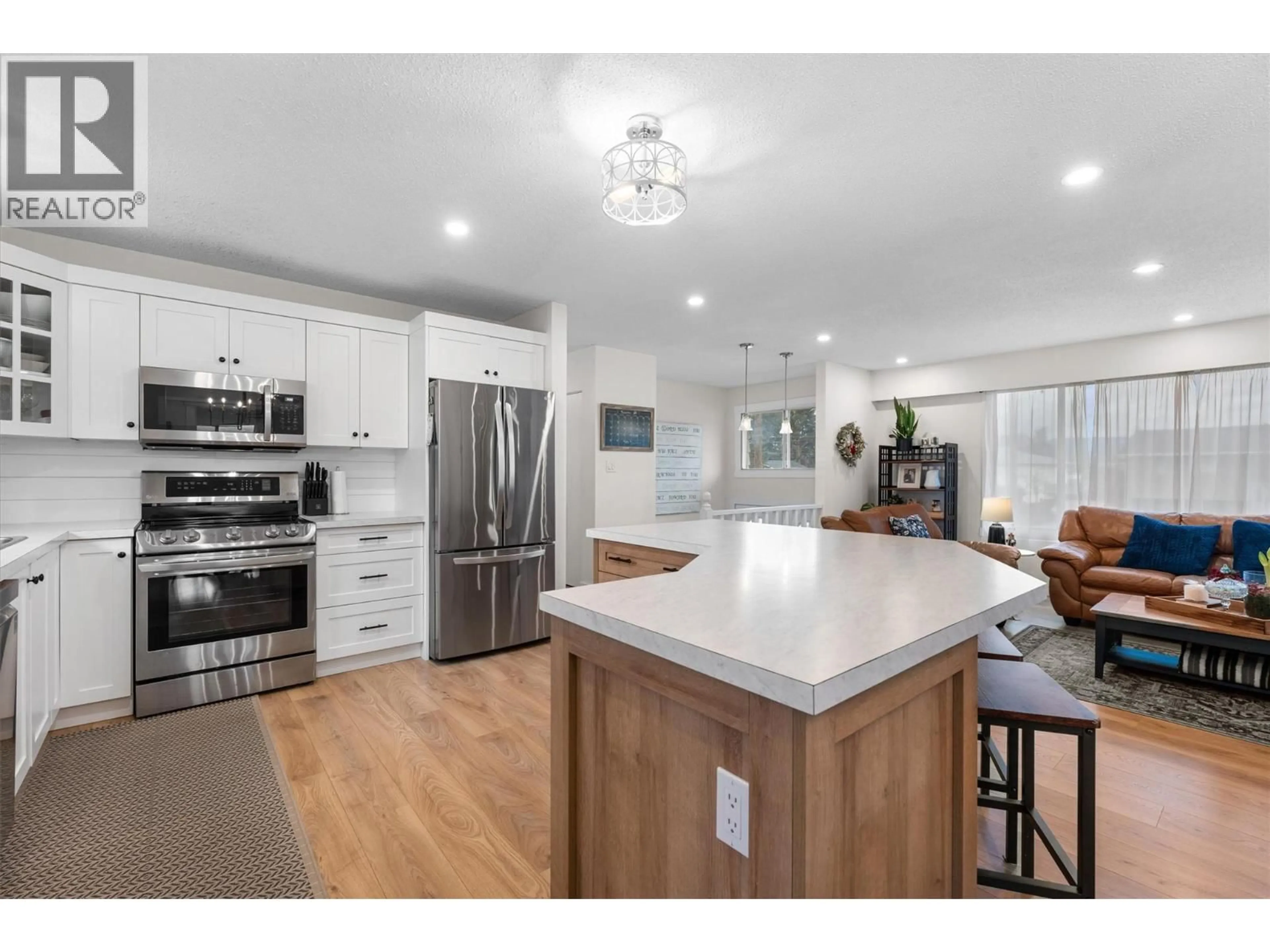 Open concept kitchen, unknown for 815 WAYNE ROAD, Kelowna British Columbia V1X1A4