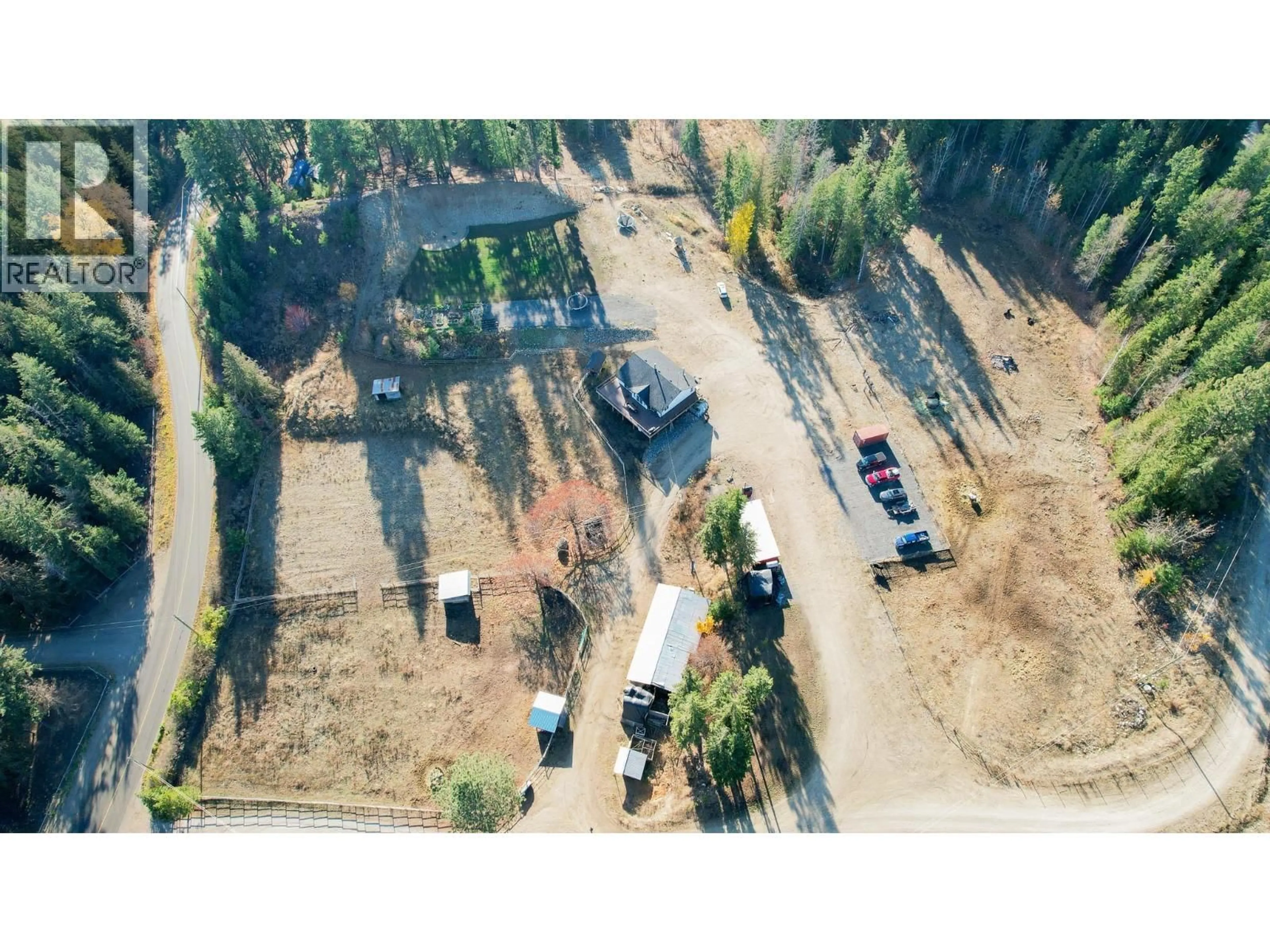 A pic from outside/outdoor area/front of a property/back of a property/a pic from drone, unknown for 2086 YANKEE FLATS ROAD, Salmon Arm British Columbia V1E3J3