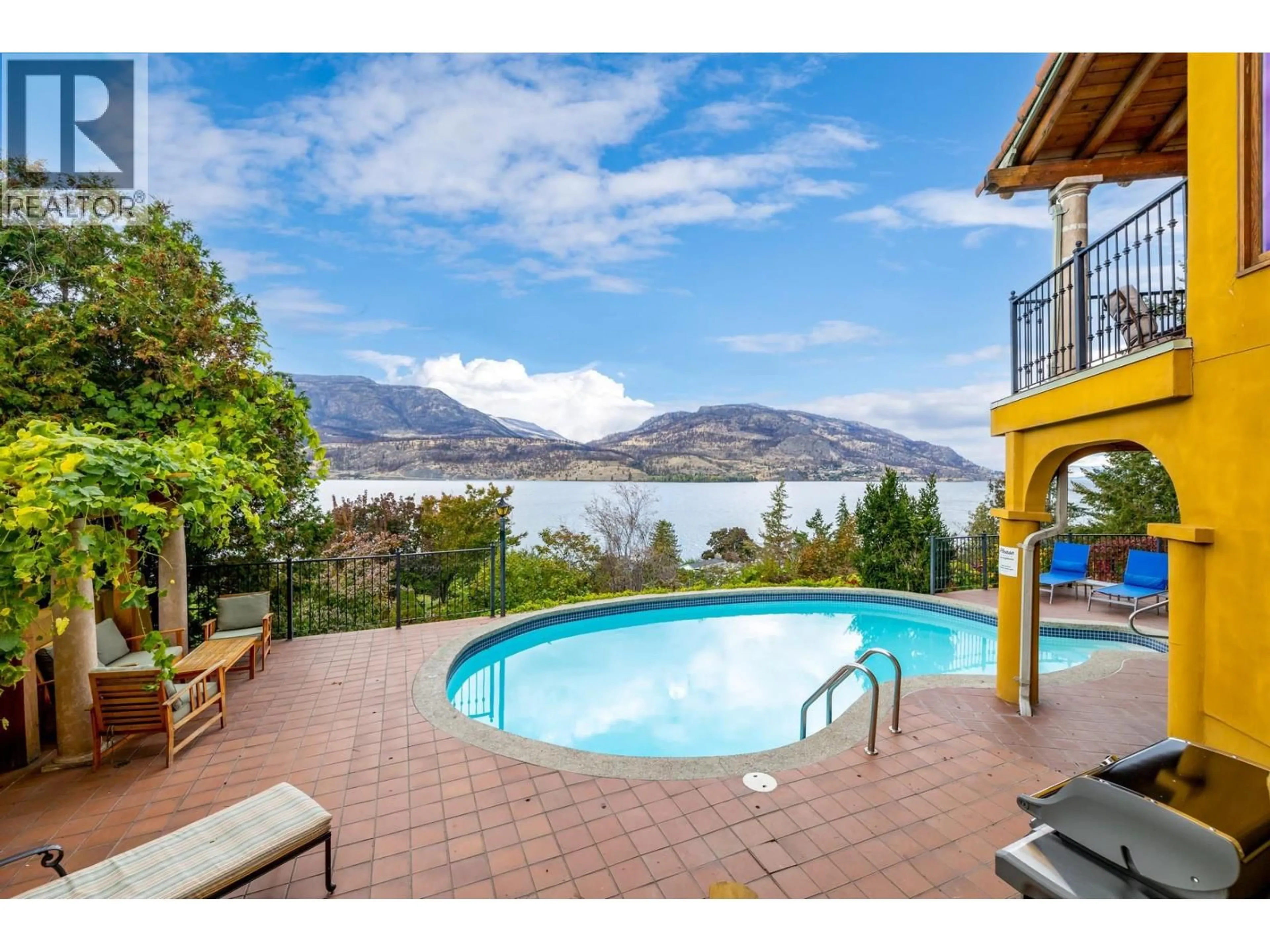 Pool for 414 HERBERT HEIGHTS ROAD, Kelowna British Columbia V1Y1Y3