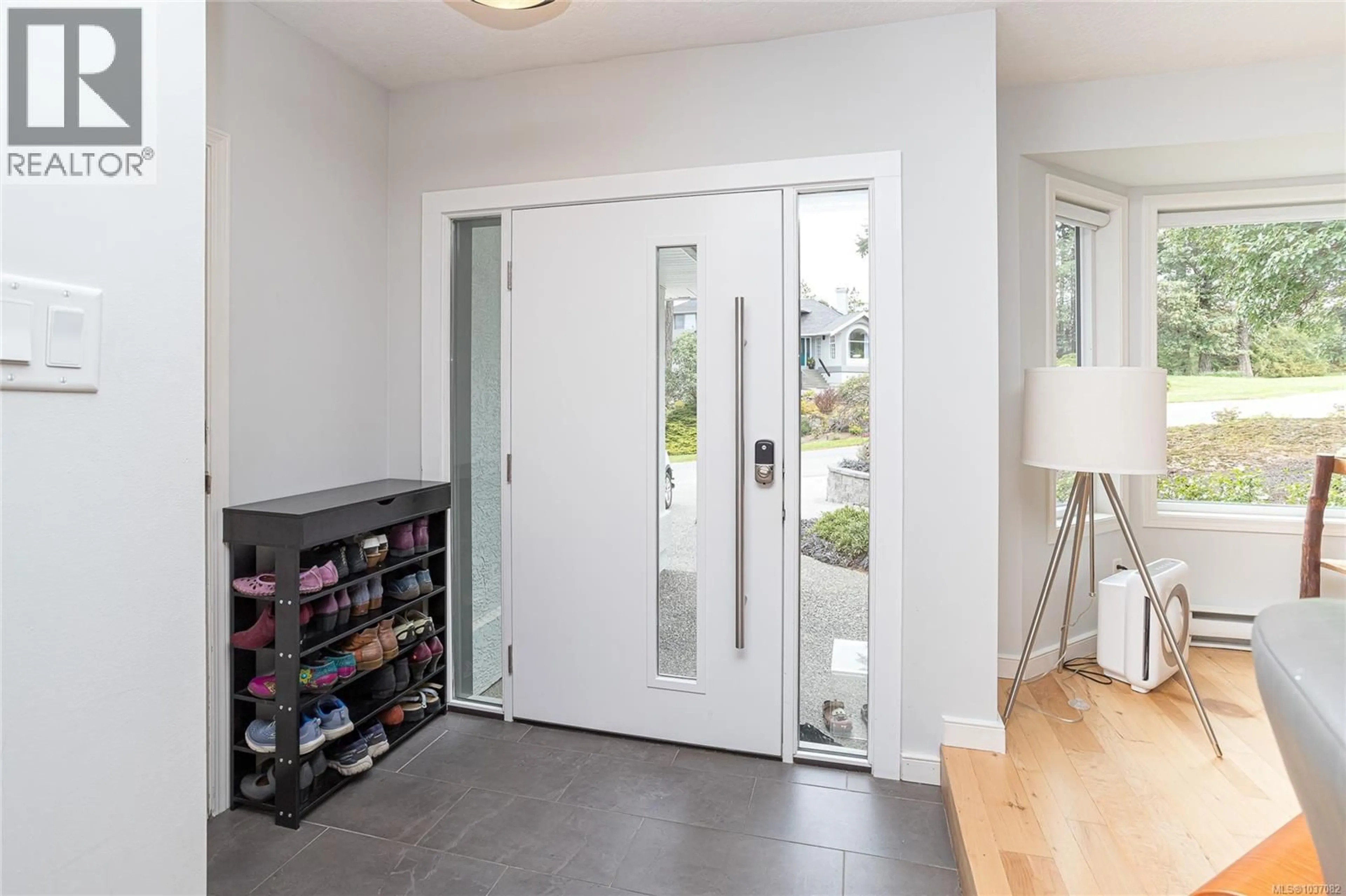 Unknown for 825 BEXHILL PLACE, Colwood British Columbia V9C3V5