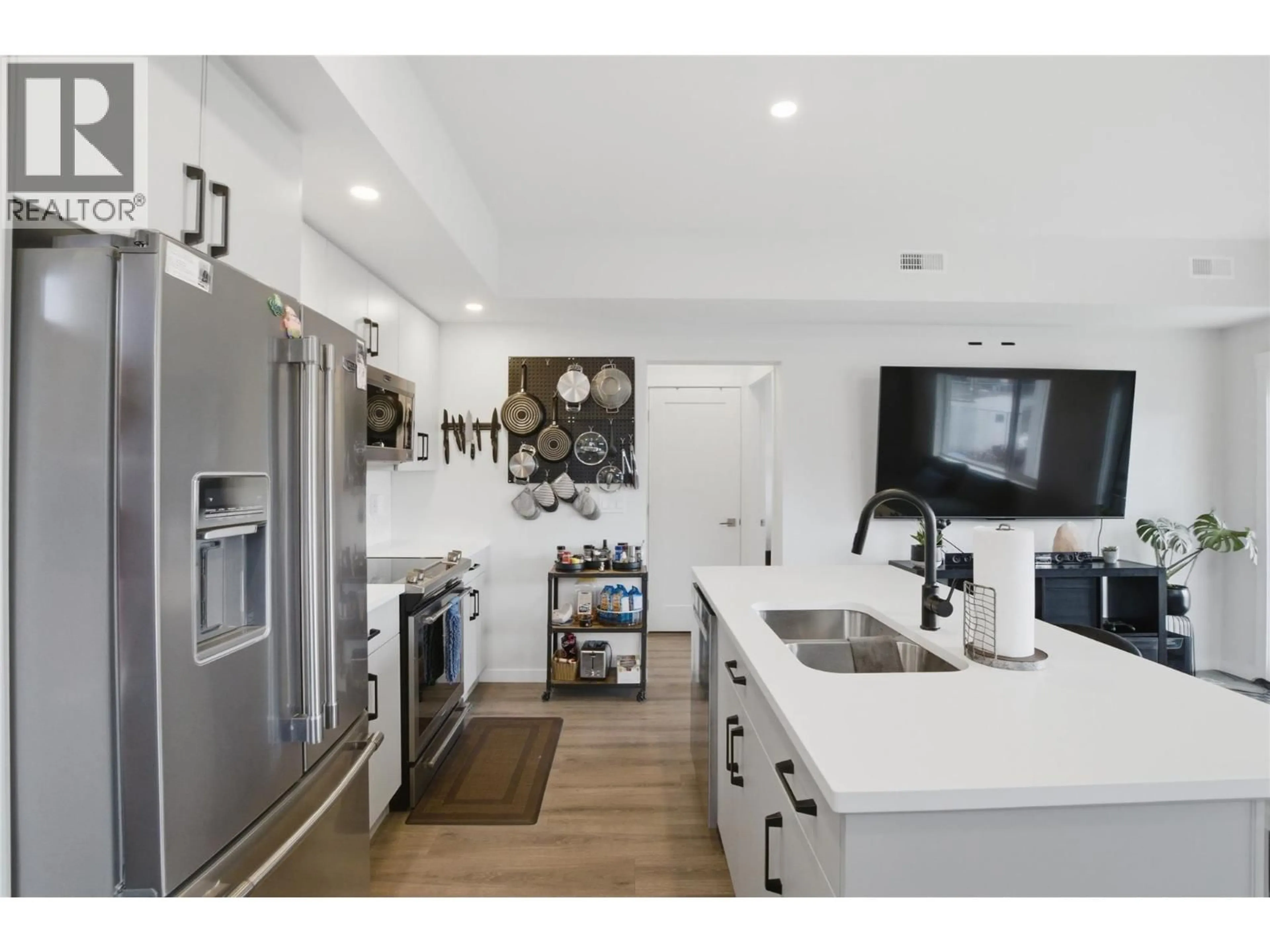 Open concept kitchen, unknown for 101 - 2925 WESTSYDE ROAD, Kamloops British Columbia V2B7E6