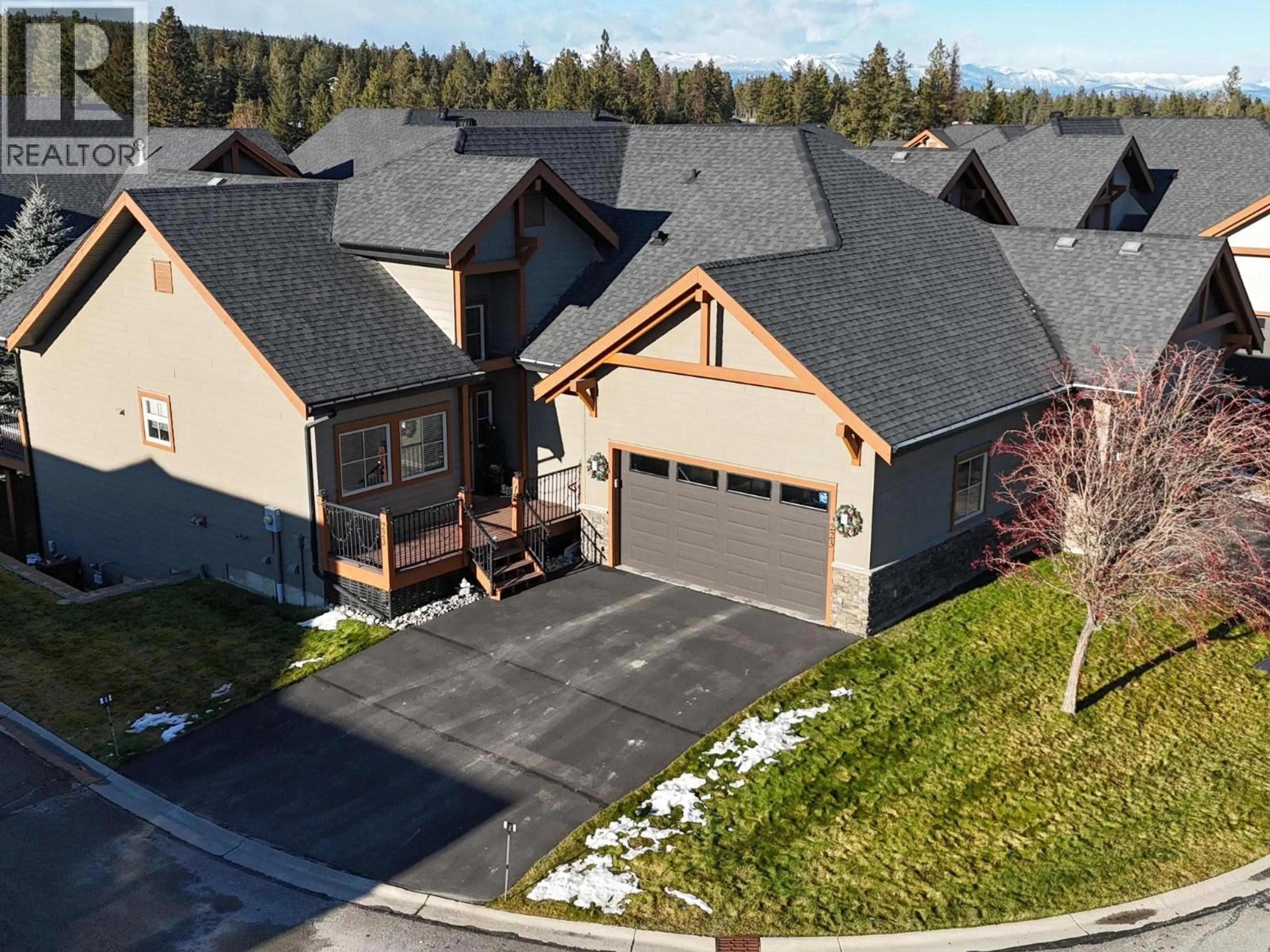 A pic from outside/outdoor area/front of a property/back of a property/a pic from drone, mountain view for 223 BOULDER CREEK, Cranbrook British Columbia V1C0B4