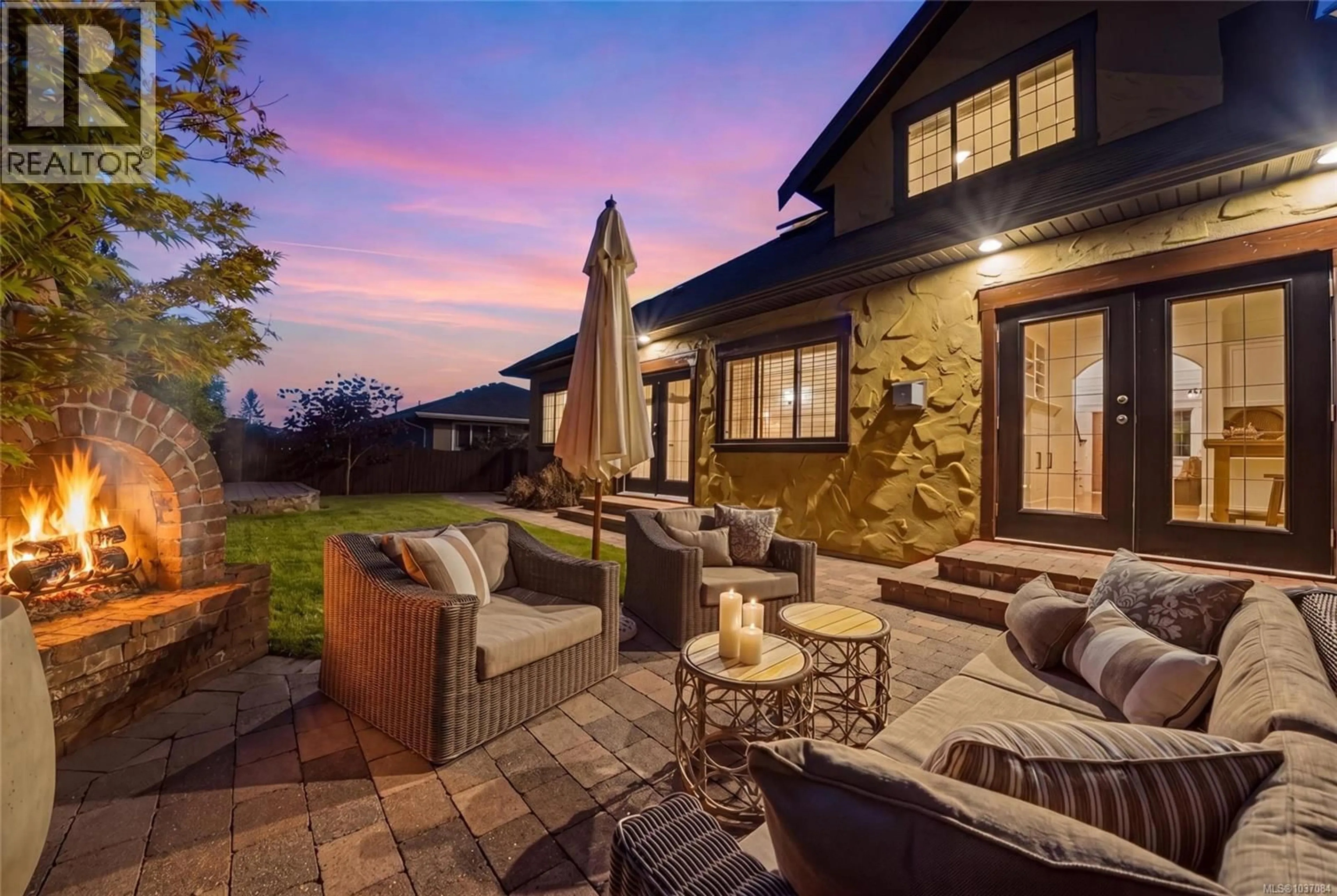 Patio, street for 1795 BROADMEAD AVENUE, Saanich British Columbia V8P2V8