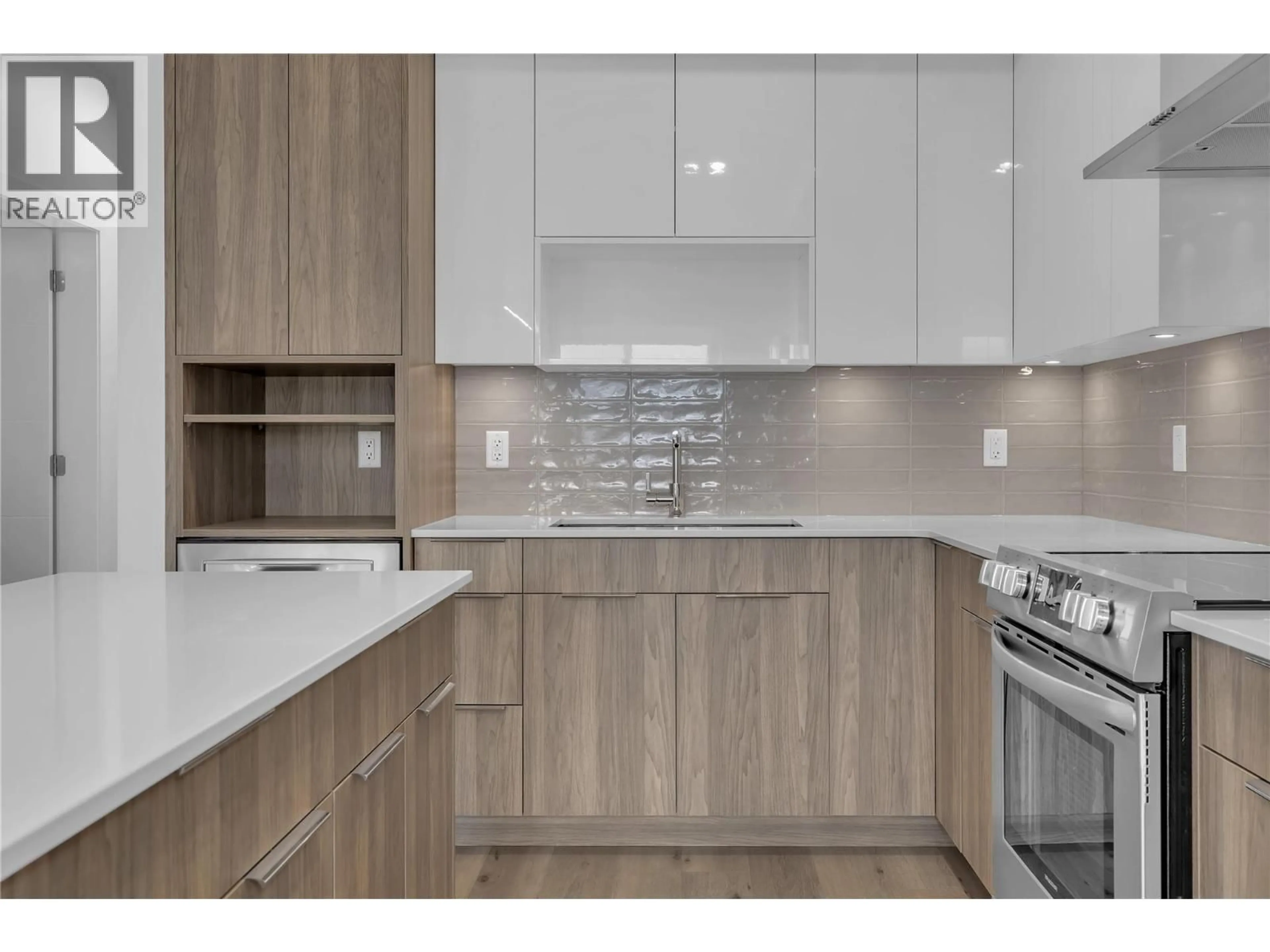 Open concept kitchen, unknown for 502C - 3642 MISSION SPRINGS DRIVE, Kelowna British Columbia V1W0E1