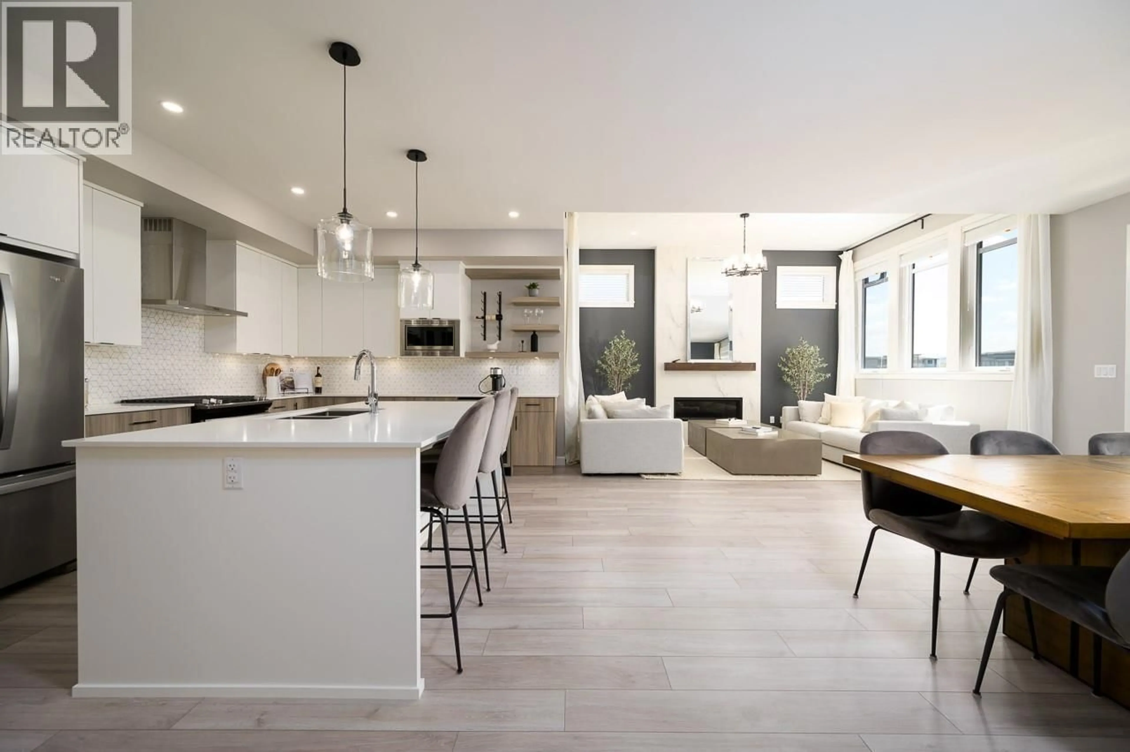 Open concept kitchen, ceramic/tile floor for 1 - 260 RUE CHEVAL NOIR OTHER, Kamloops British Columbia V1S0G1