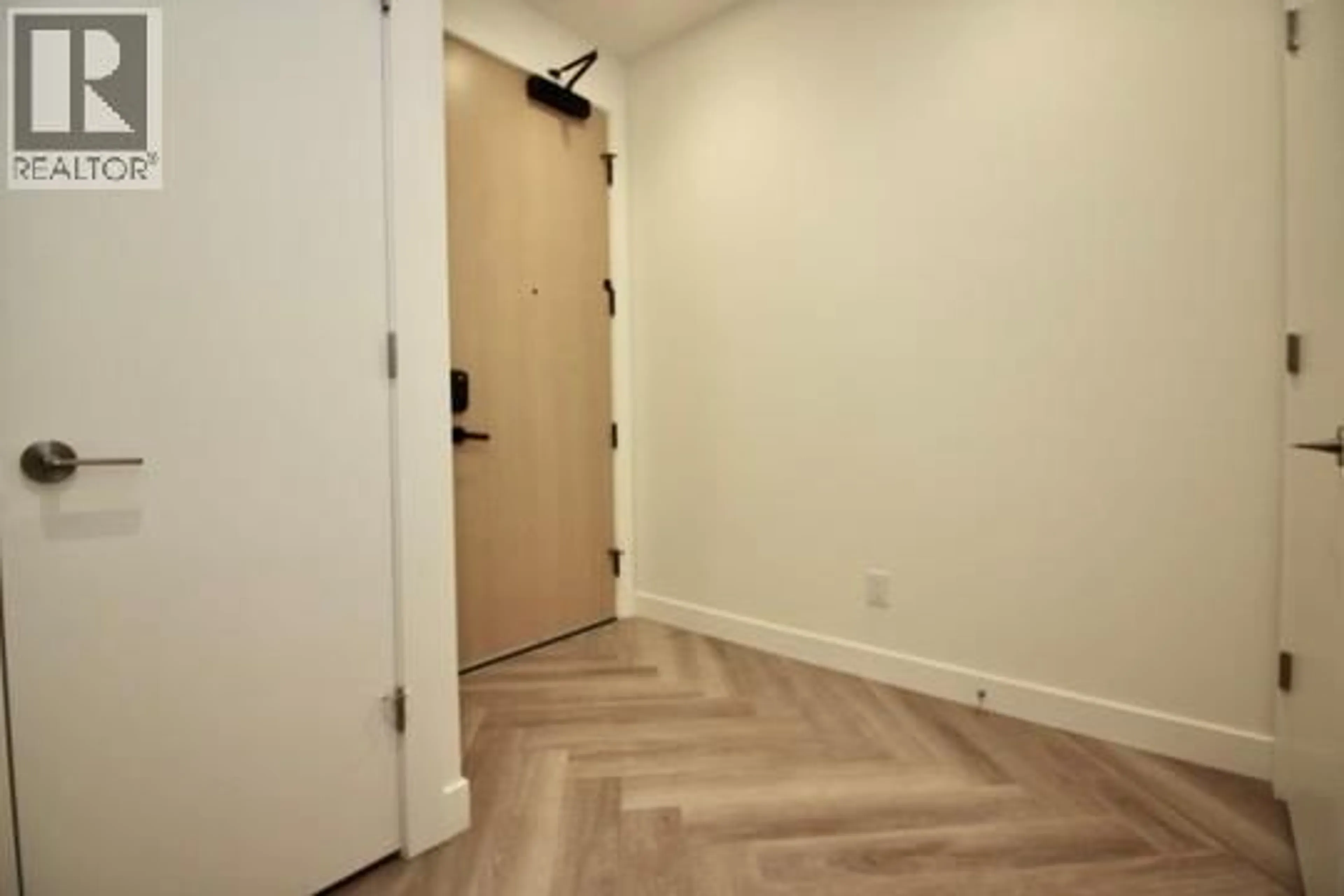 A pic of a room for 411 - 3340 LAKESHORE ROAD, Kelowna British Columbia V1W0H6