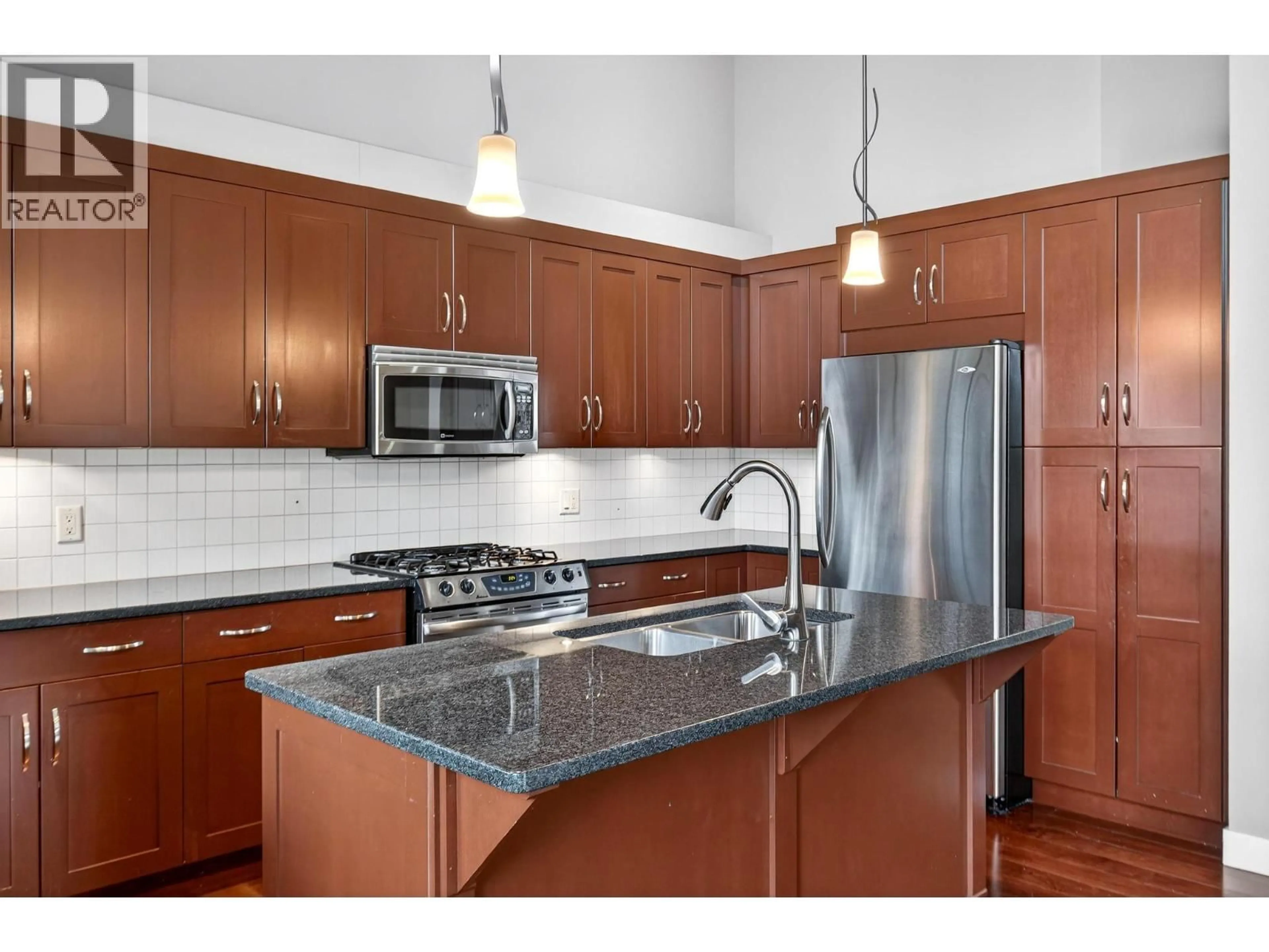 Standard kitchen, unknown for 203 - 600 SARSONS ROAD, Kelowna British Columbia V1W5H5