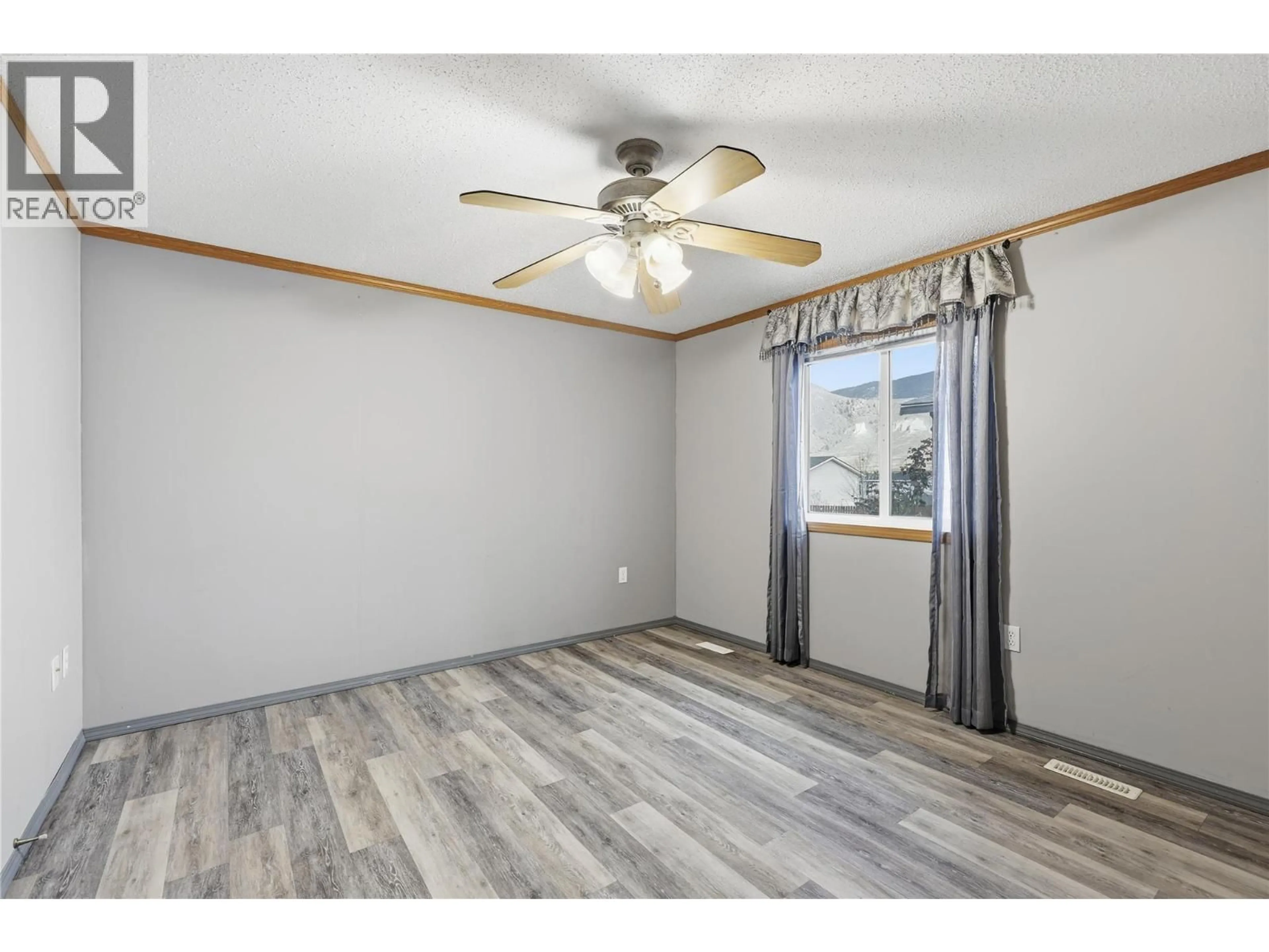 A pic of a room for 27 - 7545 DALLAS DRIVE, Kamloops British Columbia V2C6X5