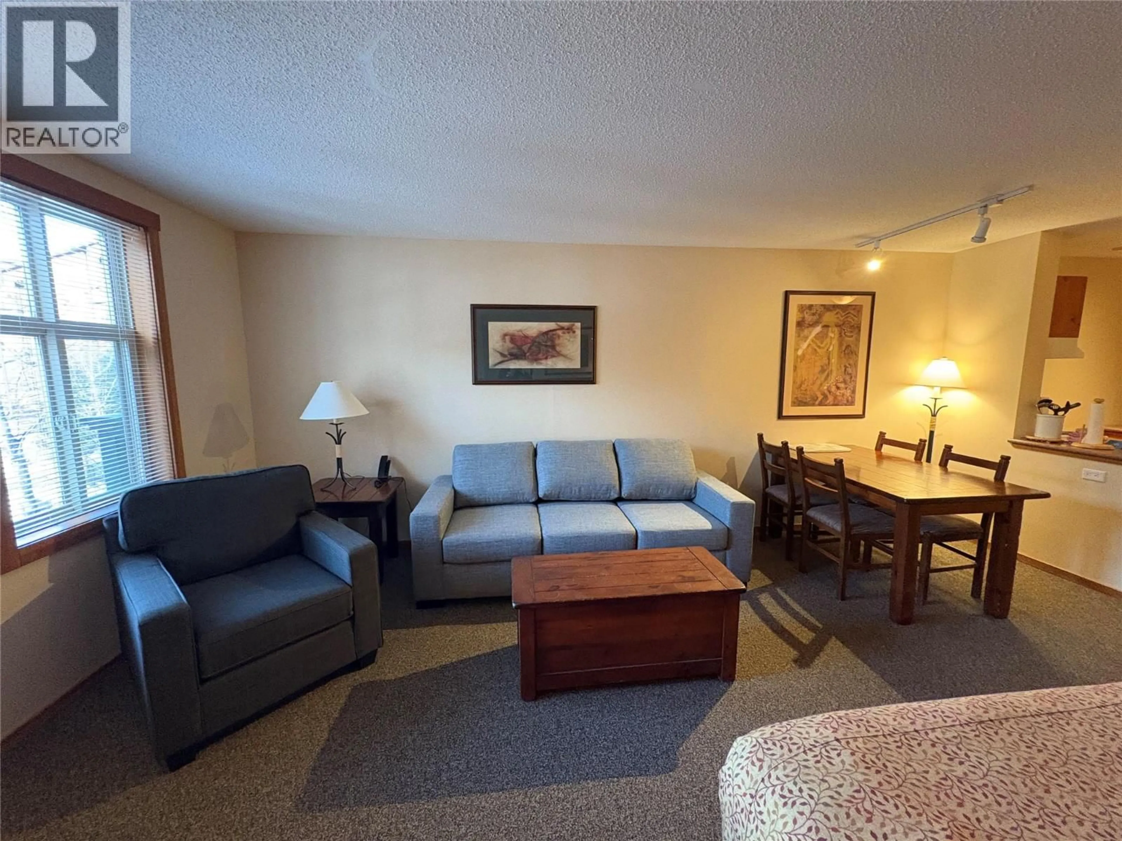 Living room with furniture, unknown for 210 - 2050 SUMMIT DRIVE, Panorama British Columbia V0A1T0