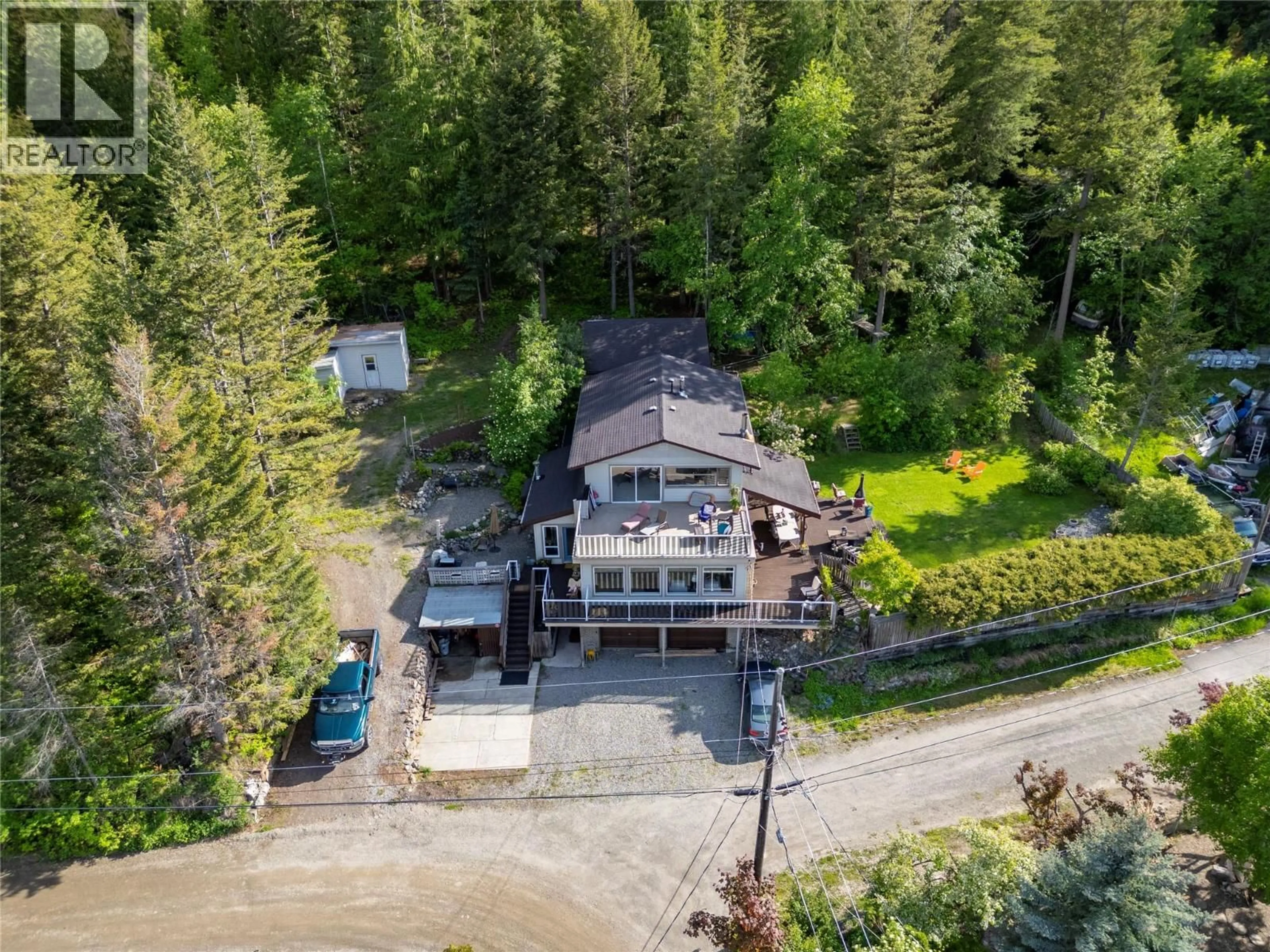 A pic from outside/outdoor area/front of a property/back of a property/a pic from drone, unknown for 2250 PAUL LAKE ROAD, Kamloops British Columbia V2H1N9