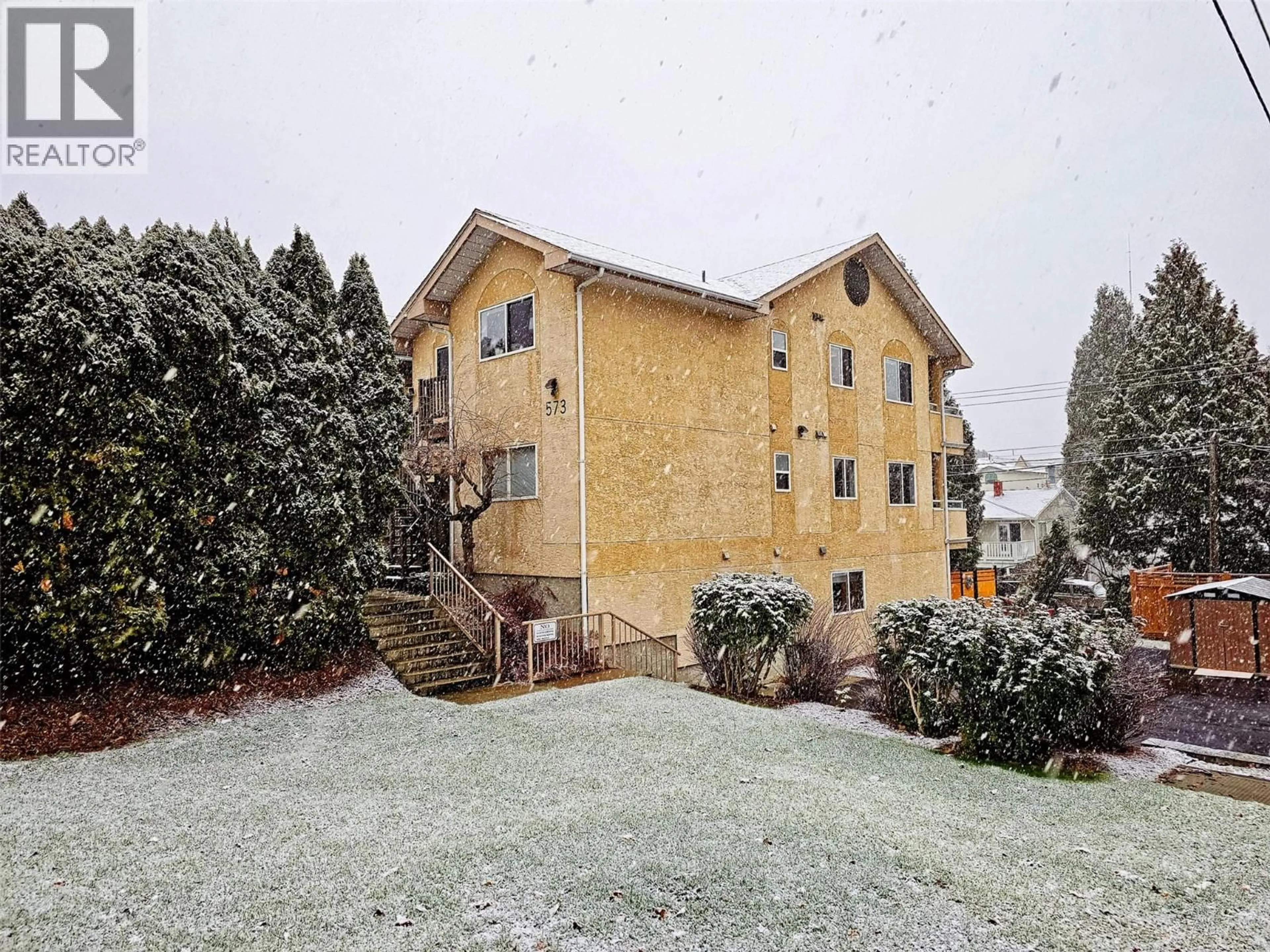 Unknown for 2 - 573 10TH AVENUE, Castlegar British Columbia V1N1K6