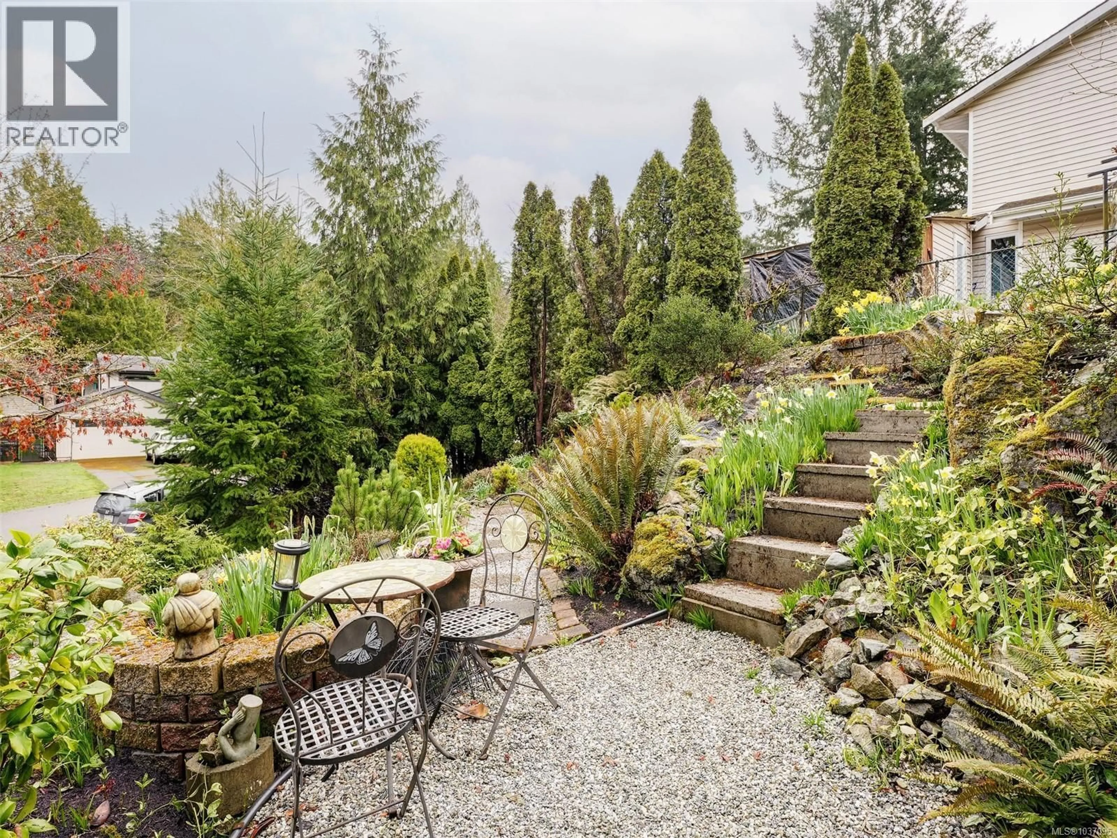Patio, mountain view for 6781 AMWELL DRIVE, Central Saanich British Columbia V8M1A1