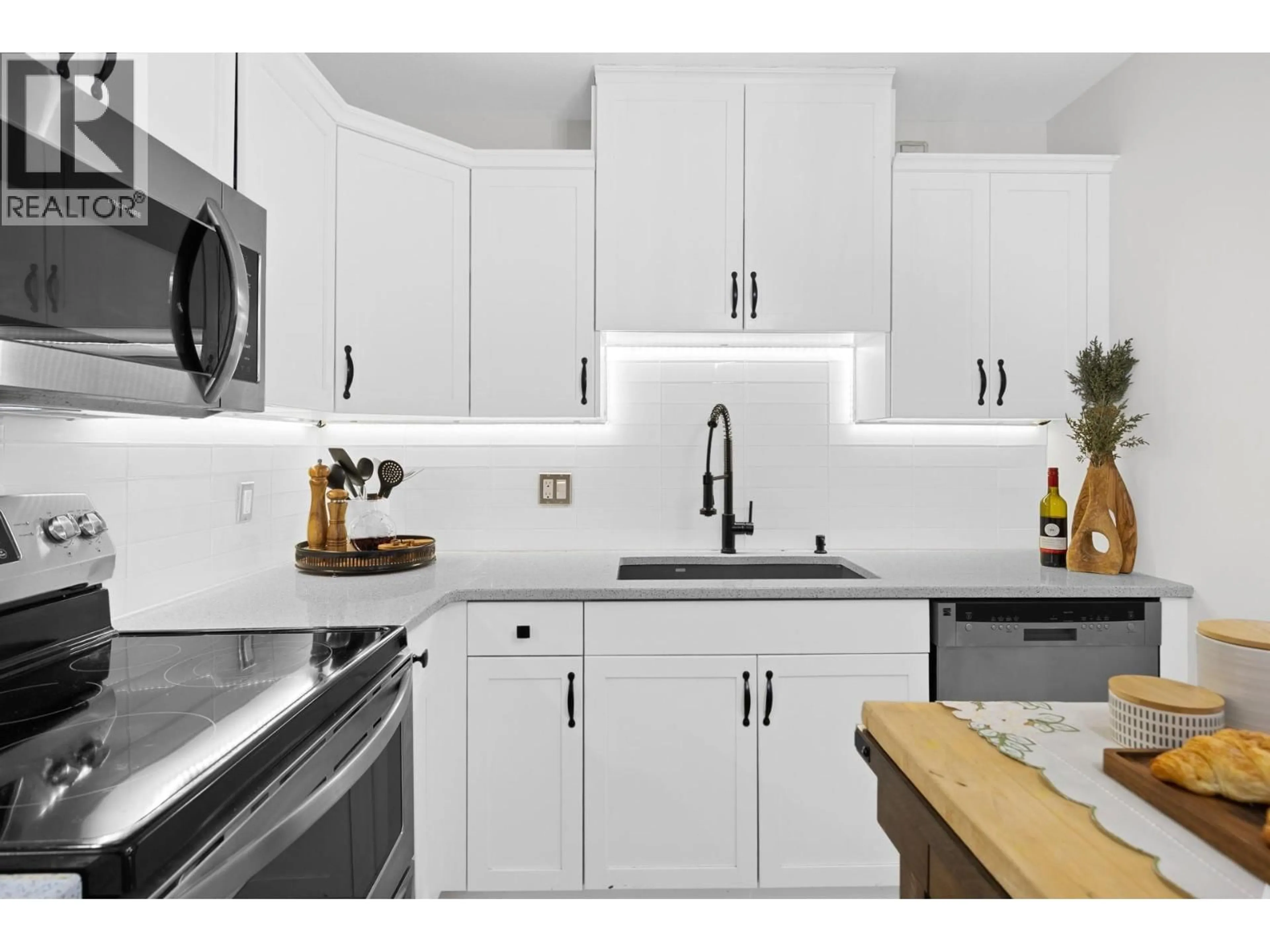 Open concept kitchen, unknown for 106 - 303 WHITMAN ROAD, Kelowna British Columbia V1V2P3