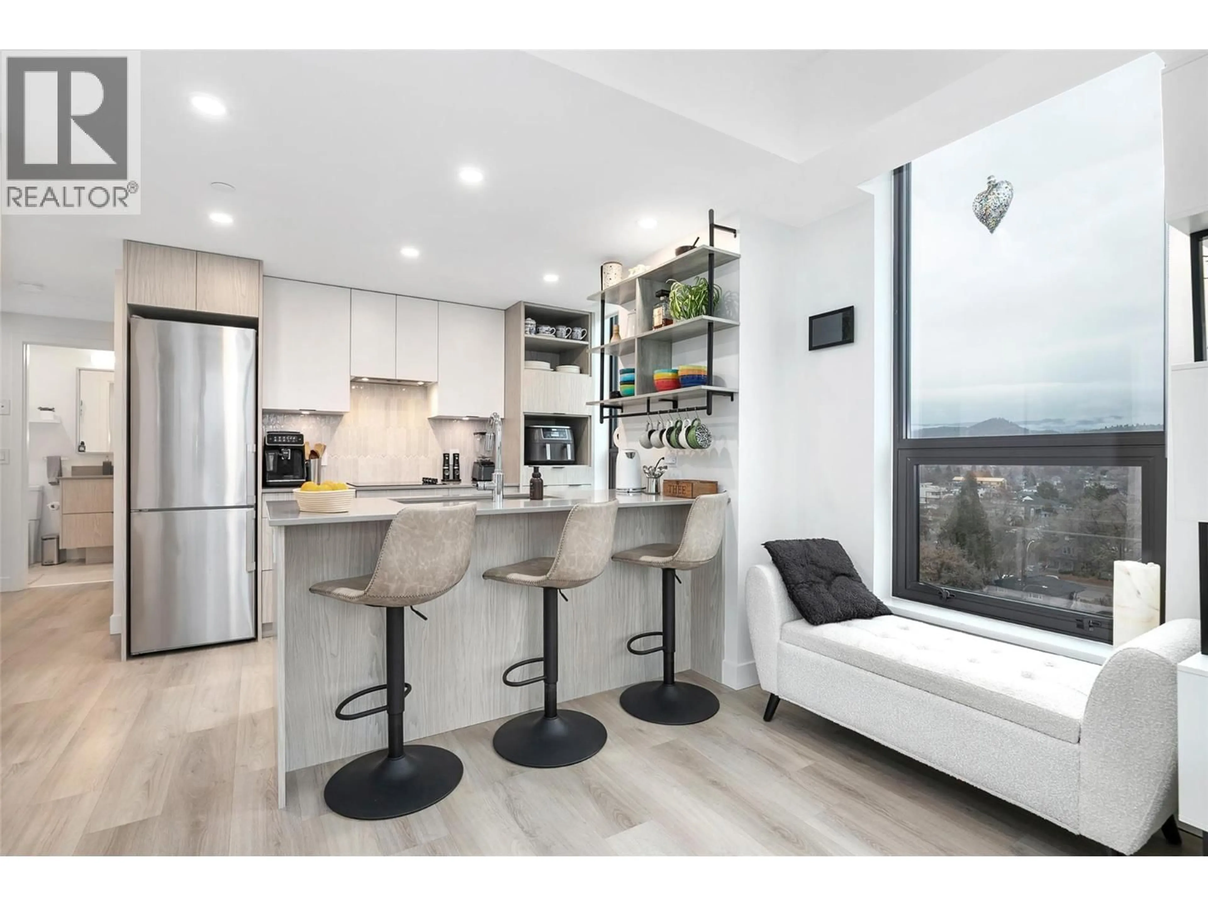 Open concept kitchen, unknown for 905 - 1488 BERTRAM STREET, Kelowna British Columbia V1Y0M6