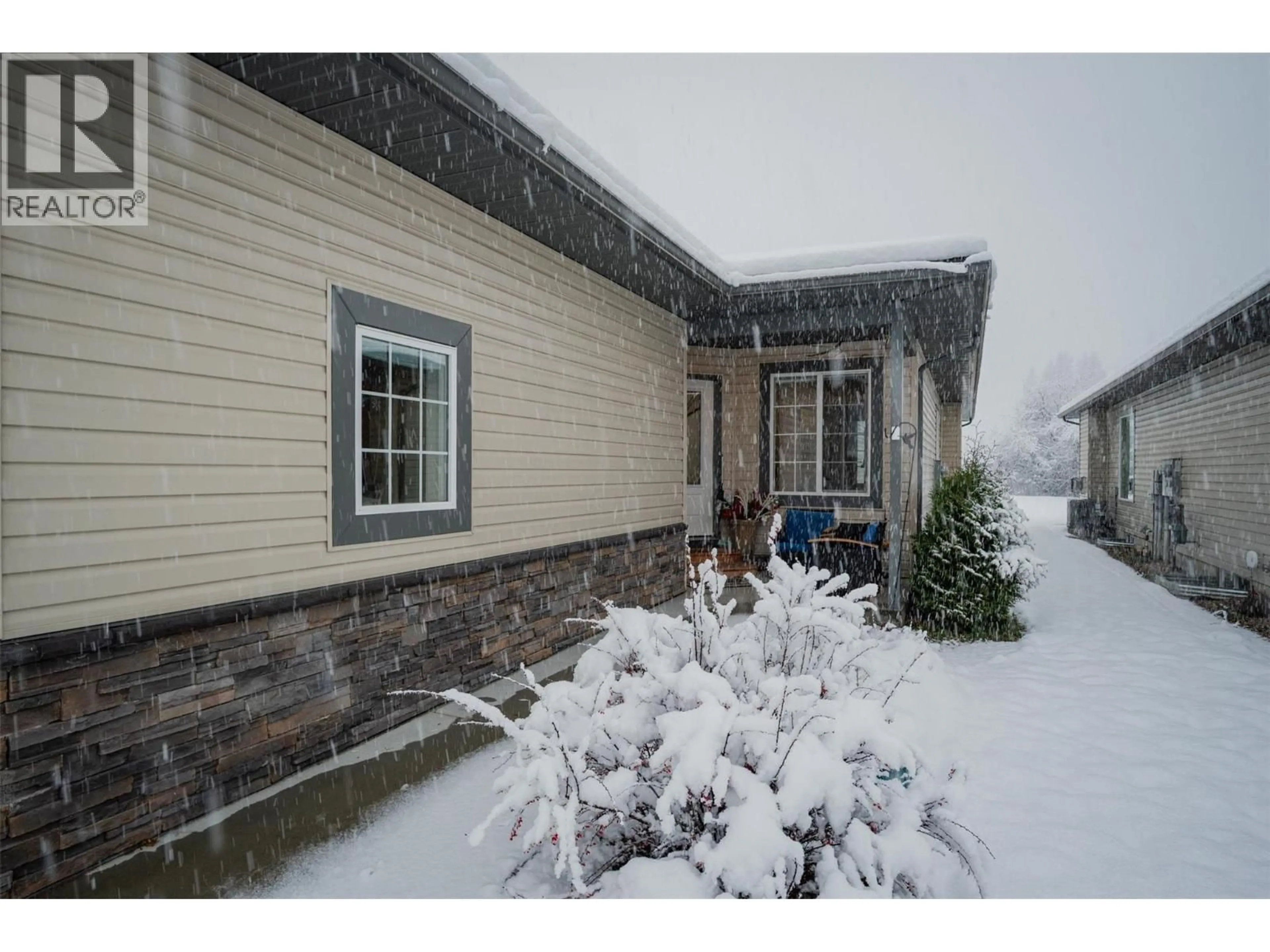 Unknown for 105 MOUNTAINSIDE DRIVE, Fruitvale British Columbia V0G1L0