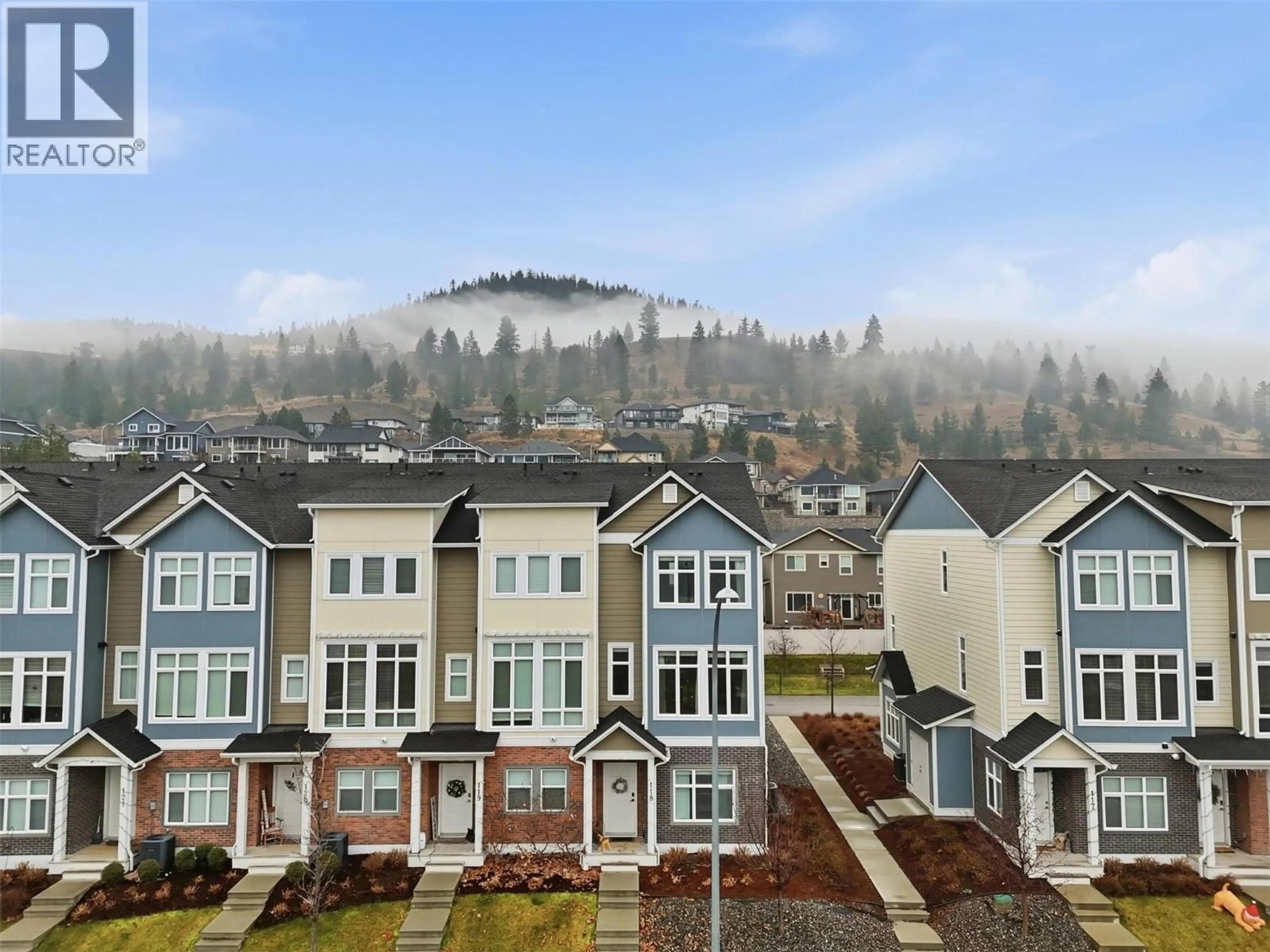 A pic from outside/outdoor area/front of a property/back of a property/a pic from drone, mountain view for 118 - 1951 QU'APPELLE BOULEVARD, Kamloops British Columbia C2E0C8